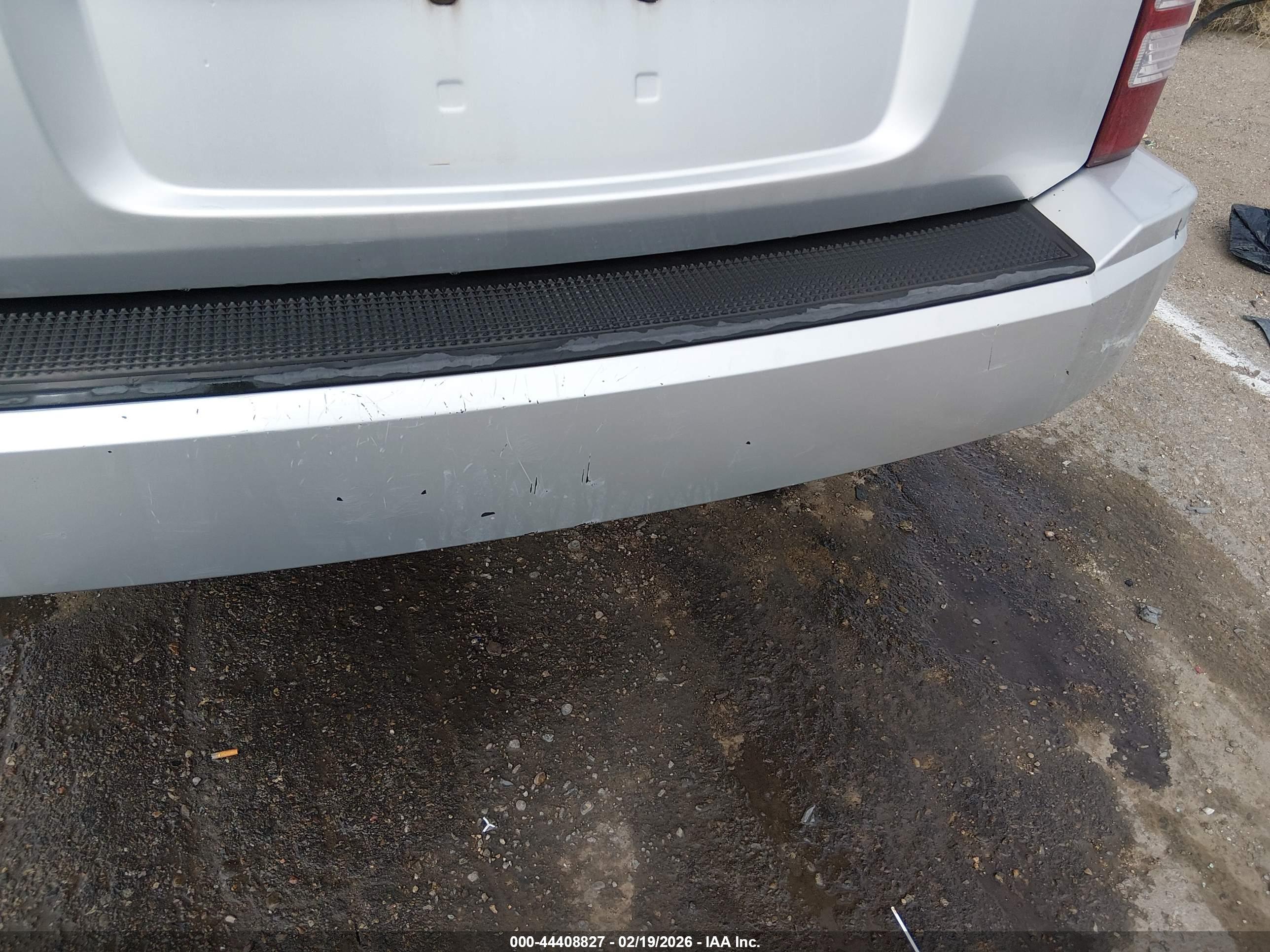 JEEP LIBERTY image 6
