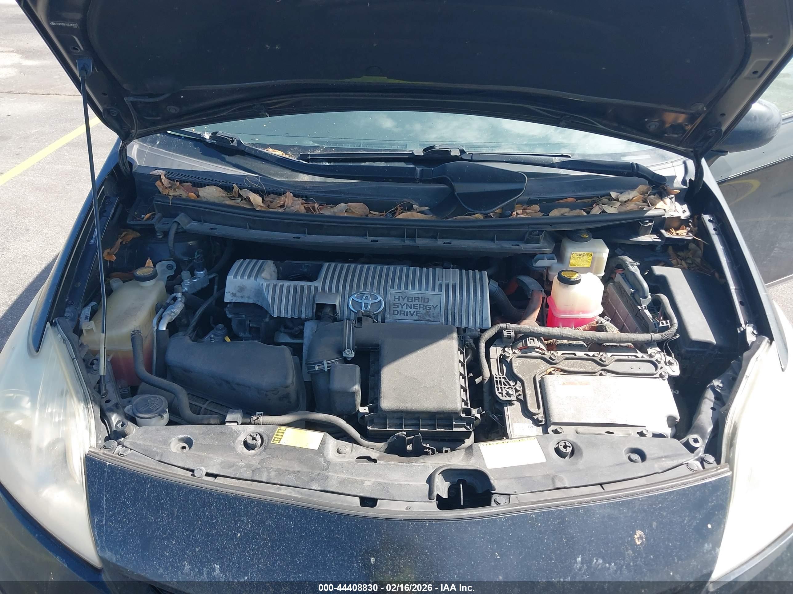TOYOTA PRIUS image 10