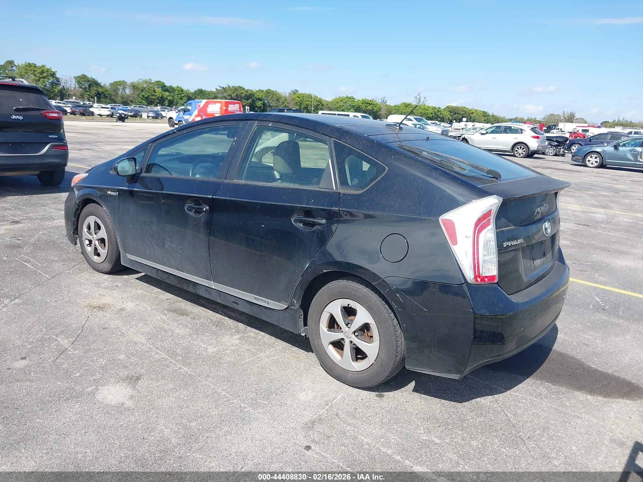 TOYOTA PRIUS image 3