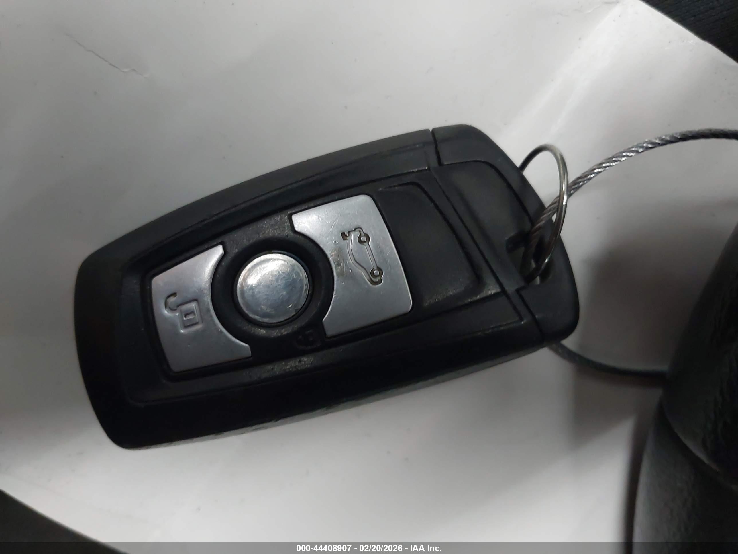 BMW 328I image 11