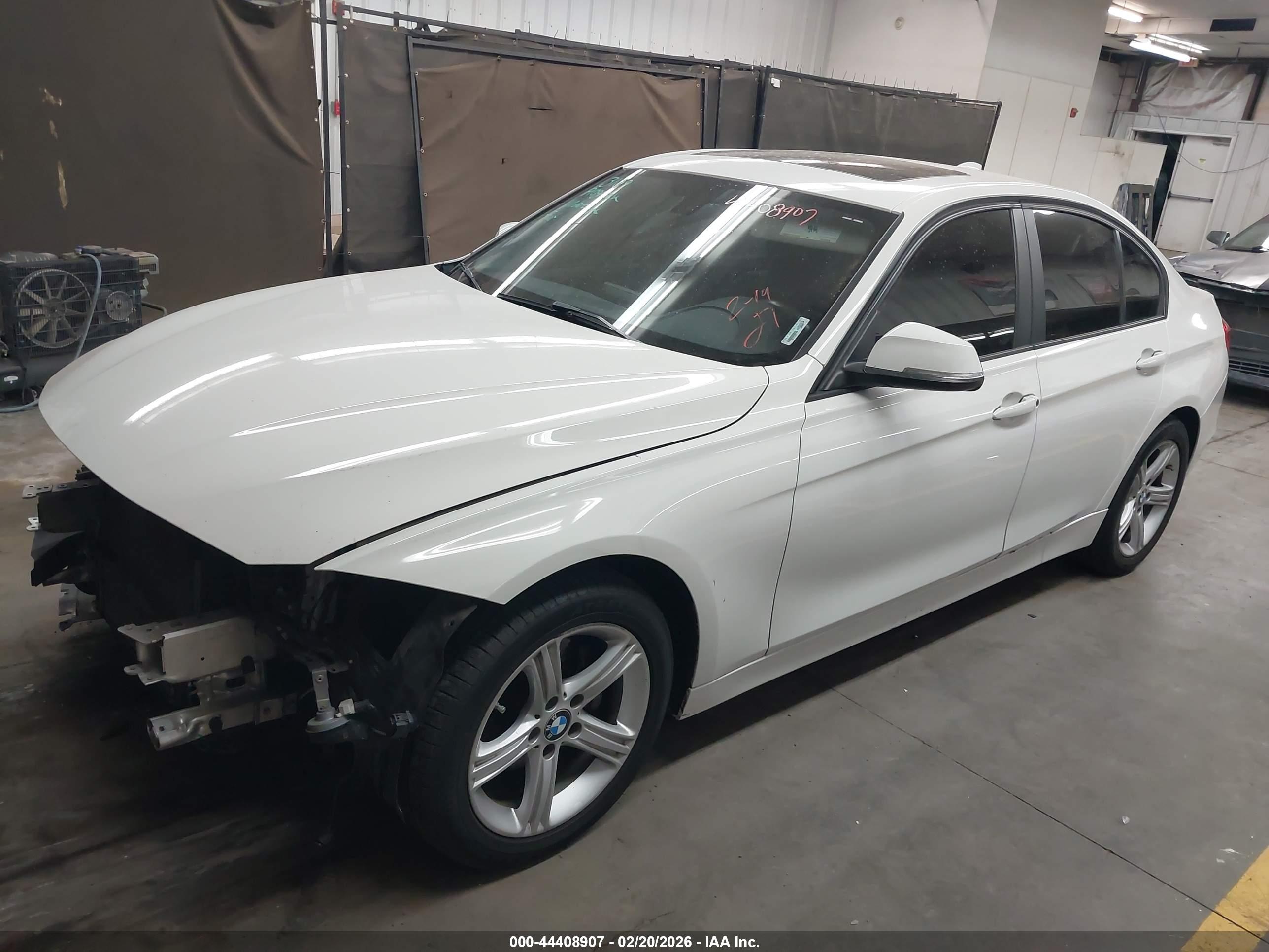 BMW 328I image 2