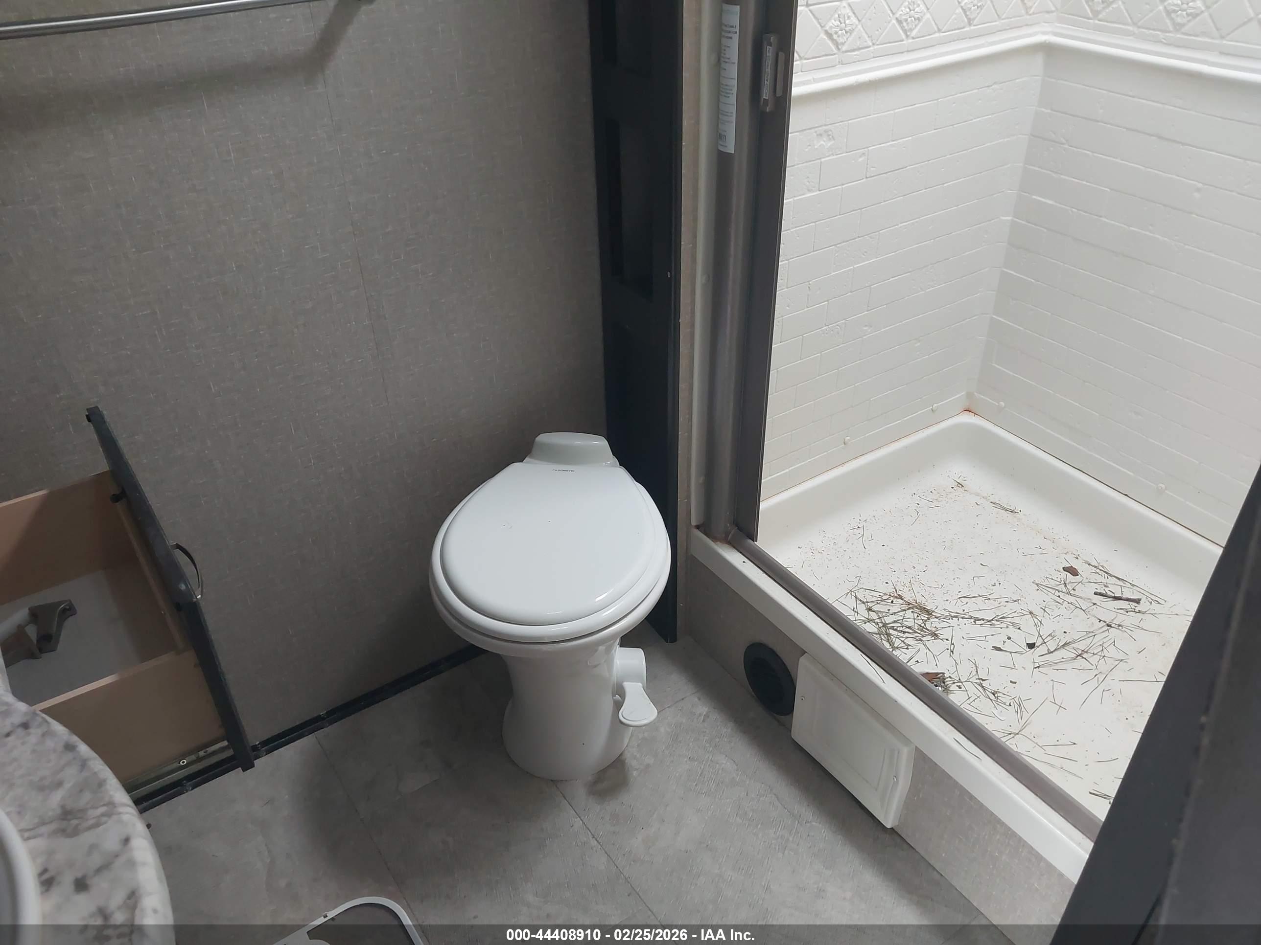 GRAND DESIGN image 10