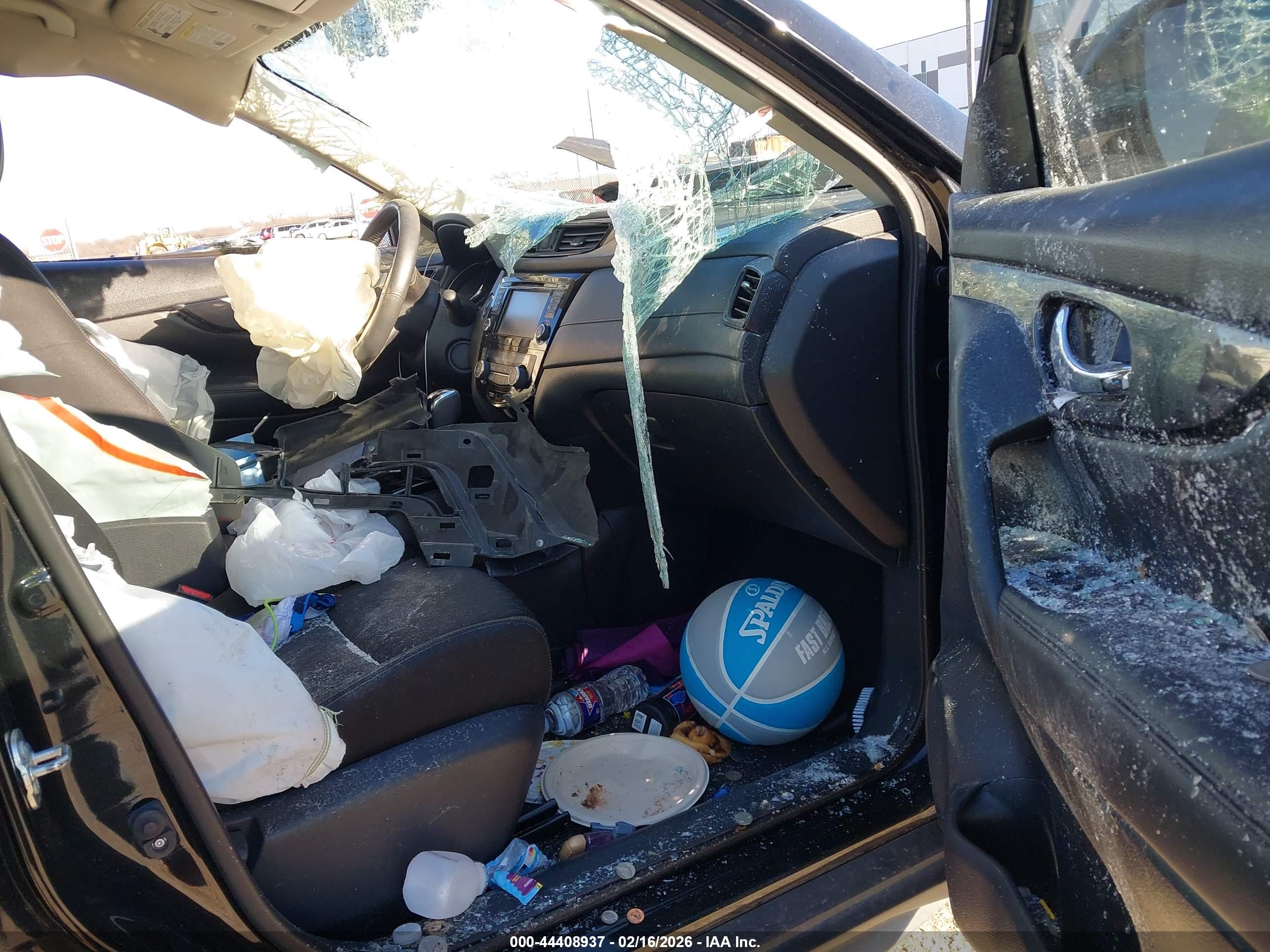 NISSAN ROGUE image 5