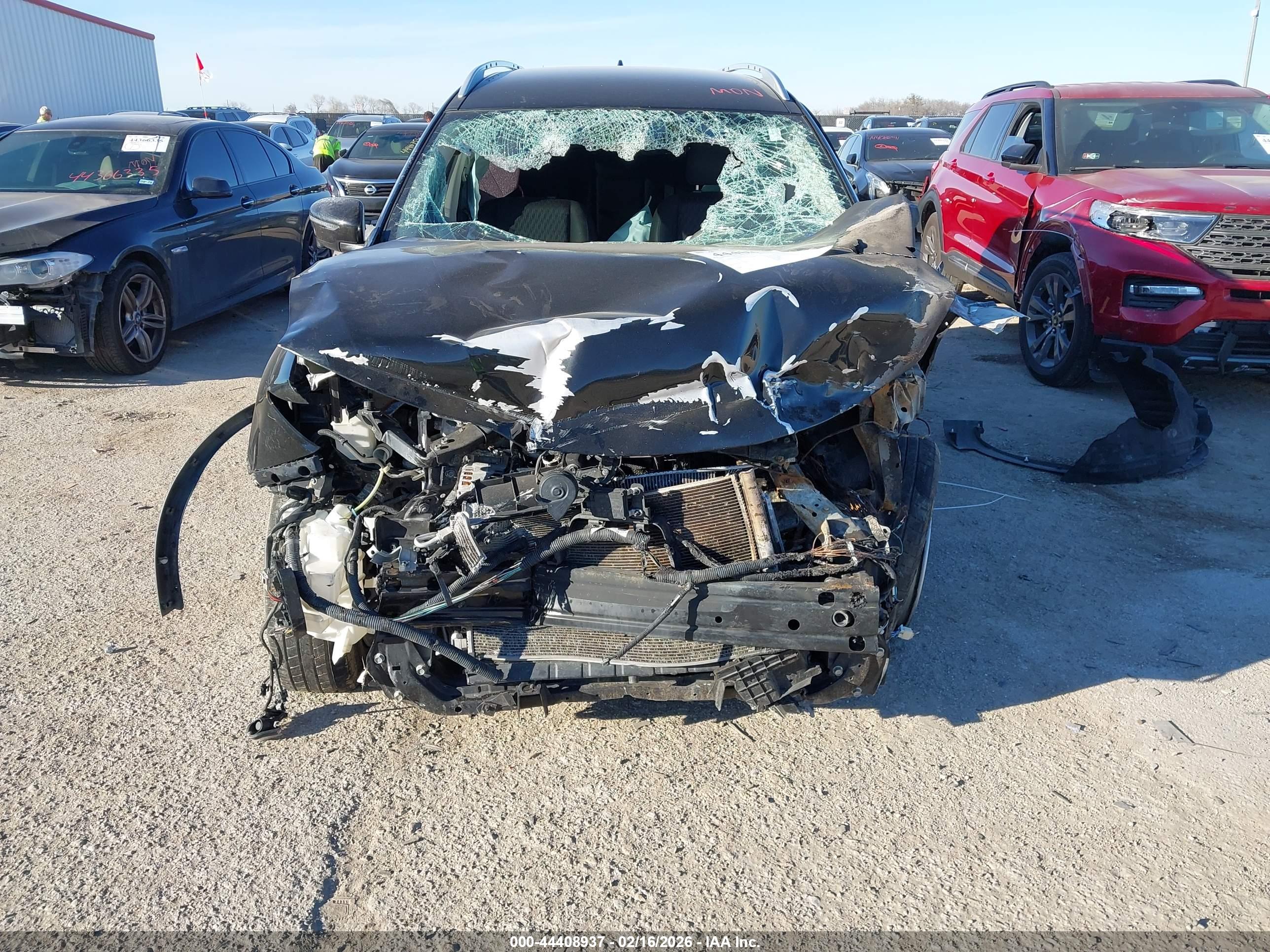 NISSAN ROGUE image 6