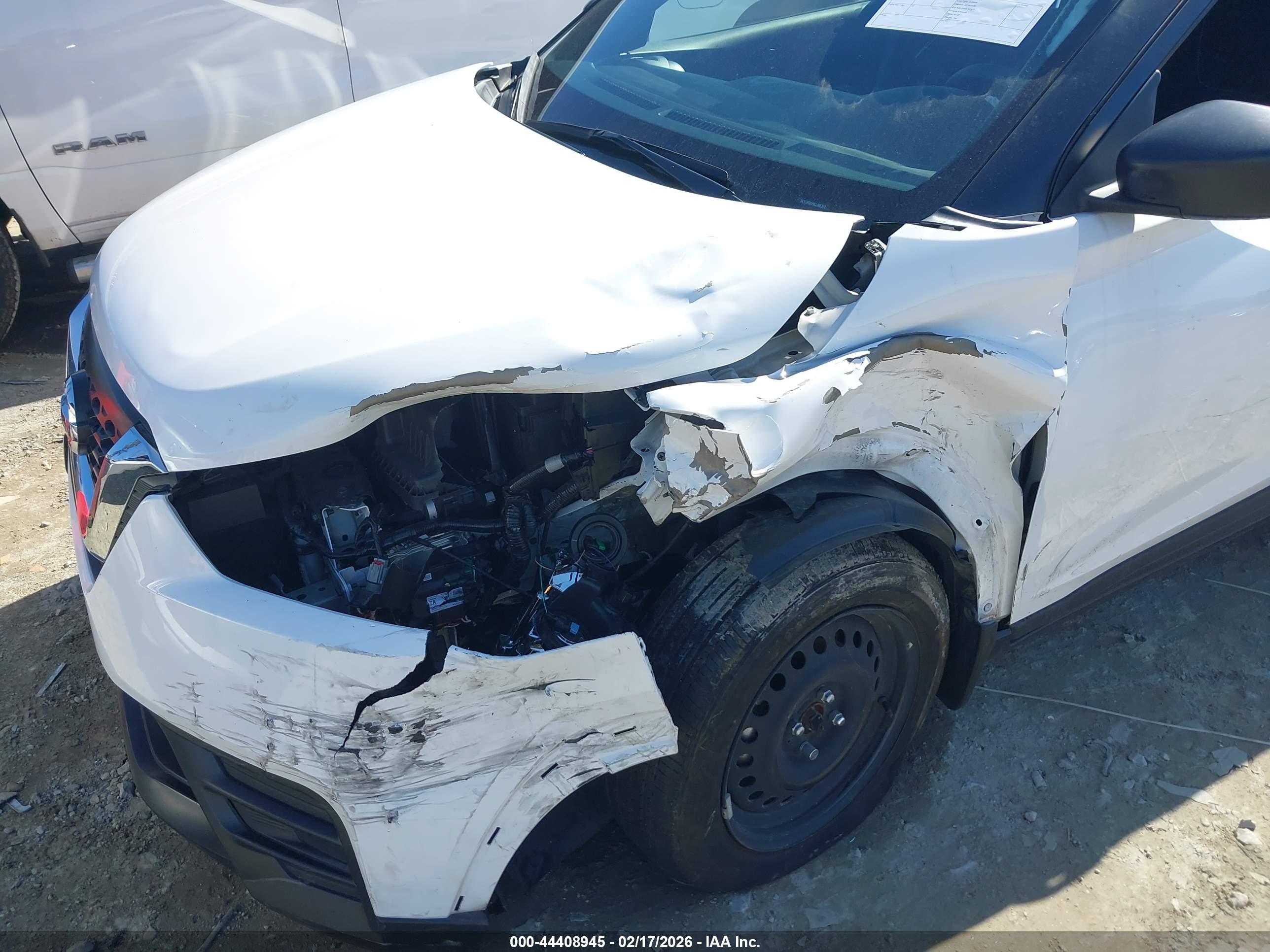 NISSAN KICKS image 6