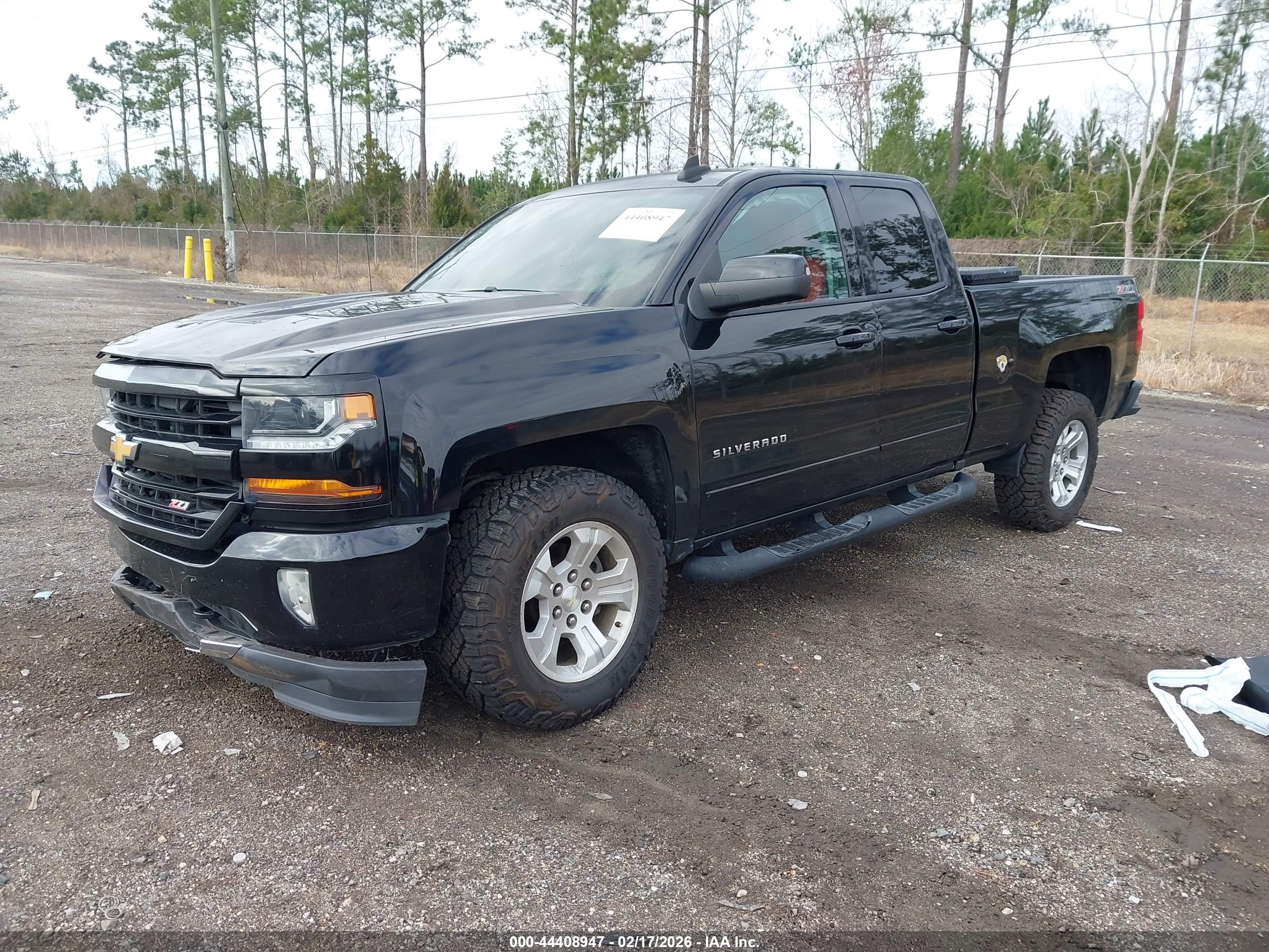 CHEVROLET SILVERADO image 2