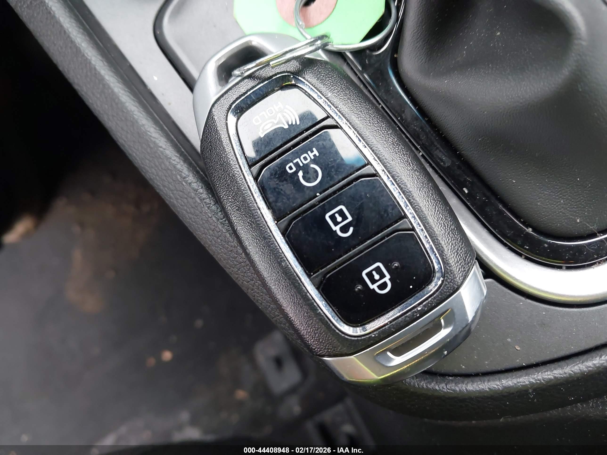 HYUNDAI KONA image 11