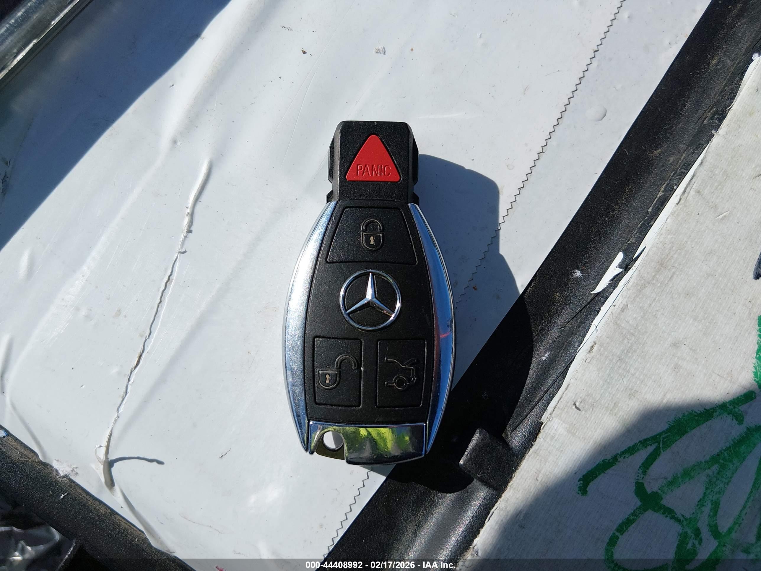 MERCEDES-BENZ C image 11