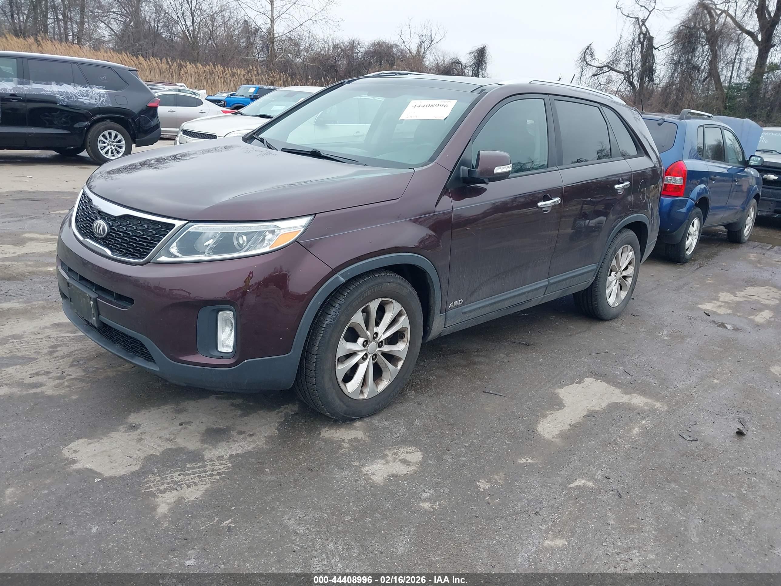 KIA SORENTO image 2