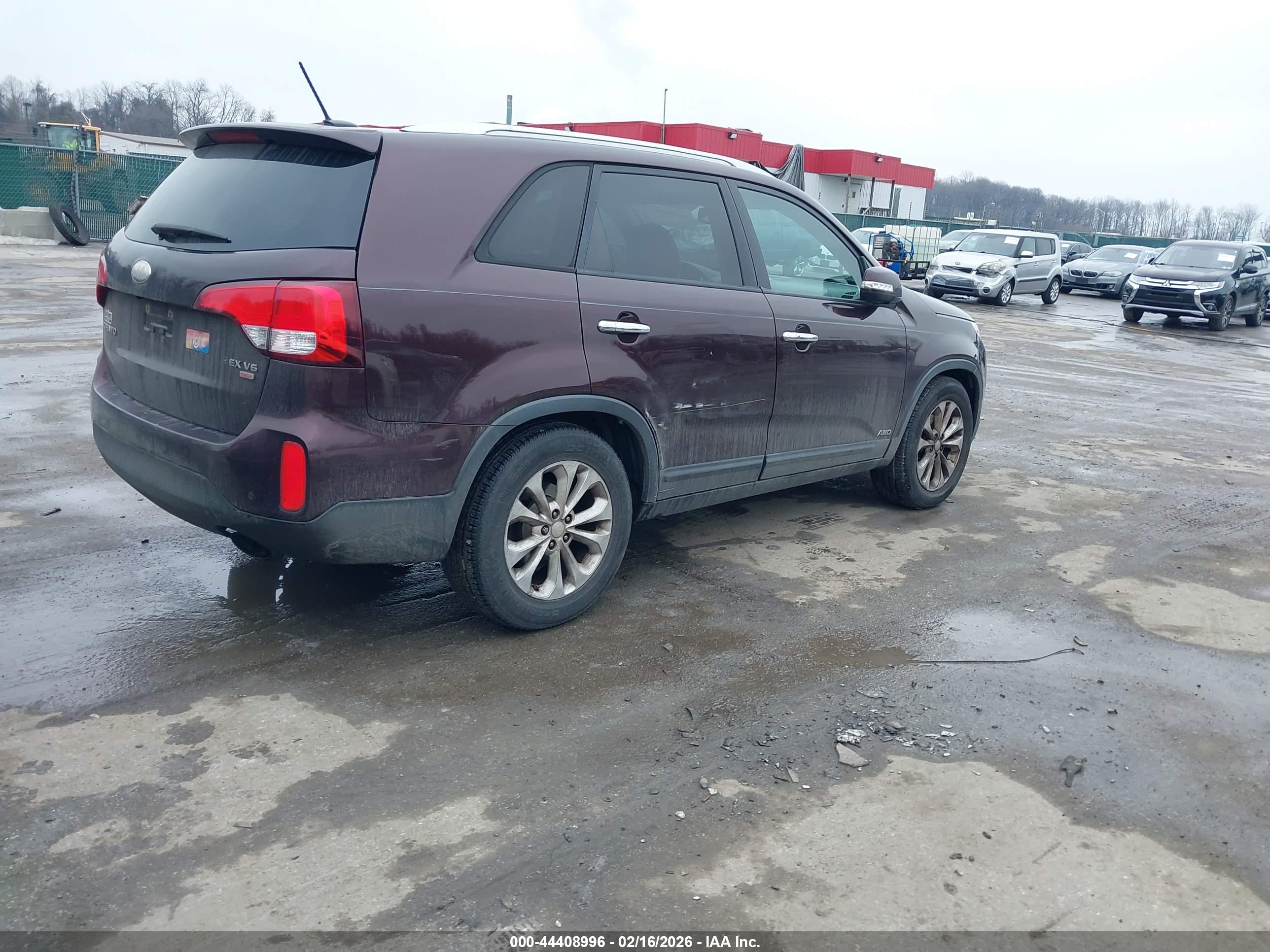 KIA SORENTO image 4