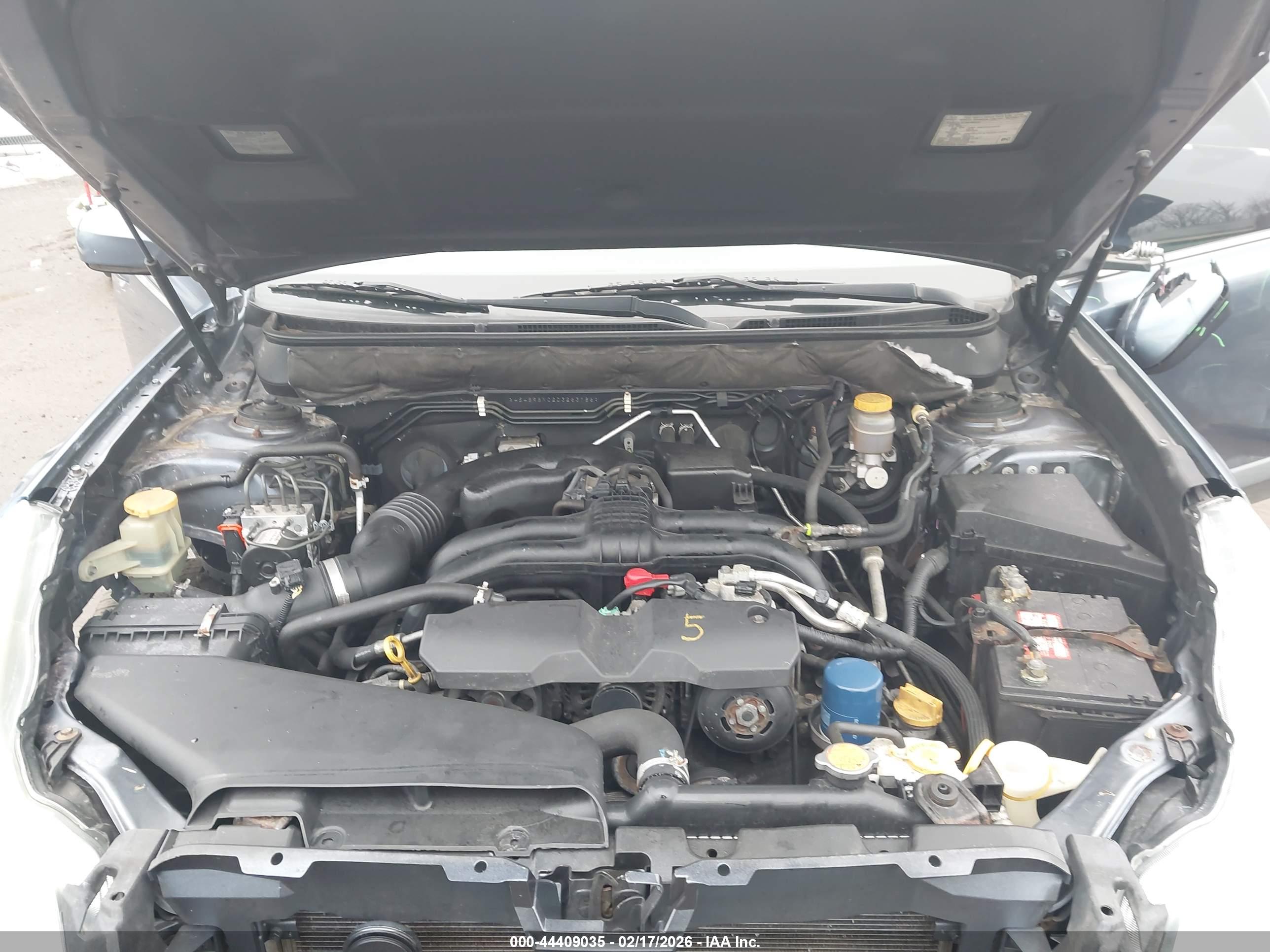 SUBARU OUTBACK image 10