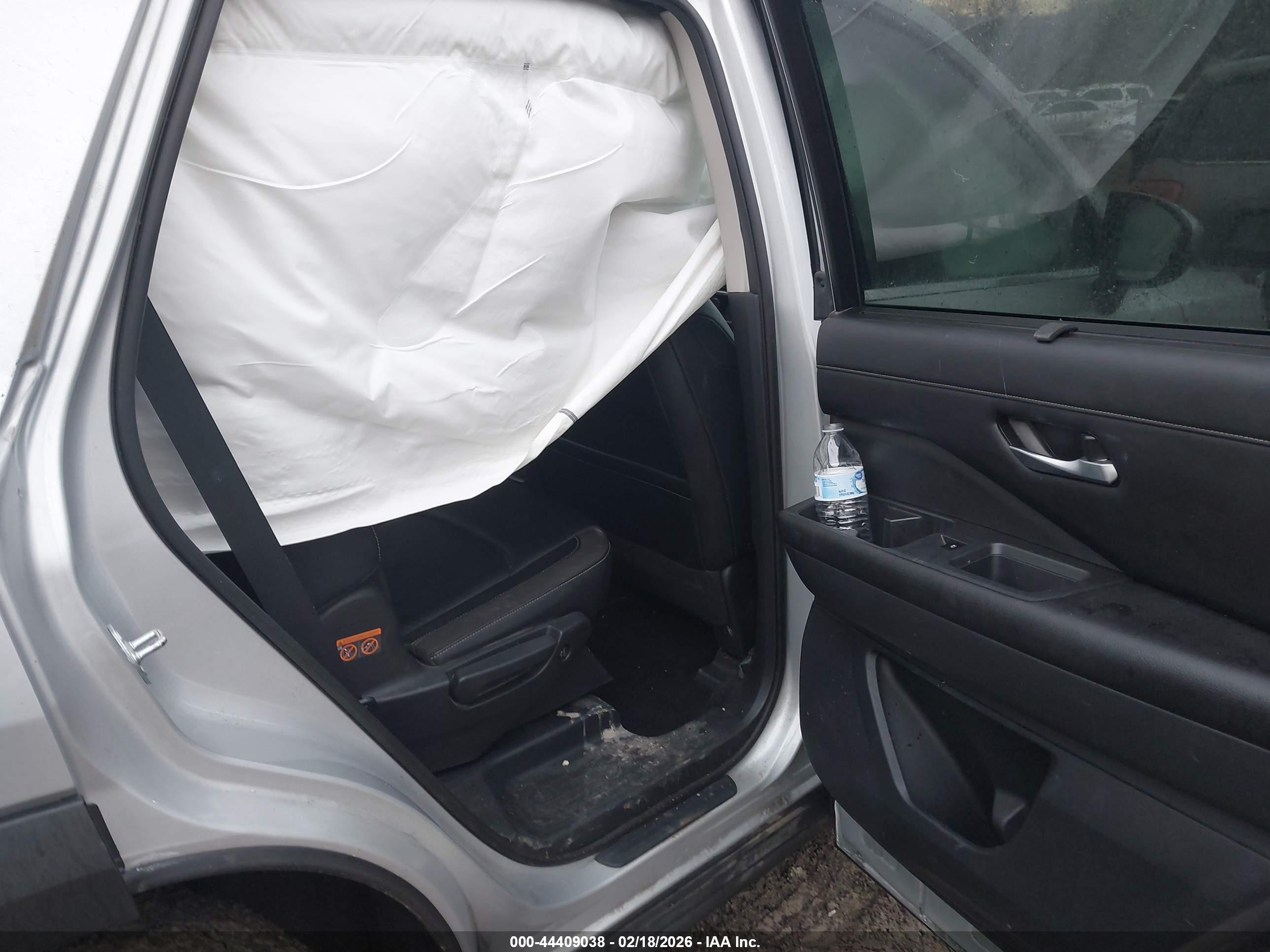 NISSAN PATHFINDER image 8