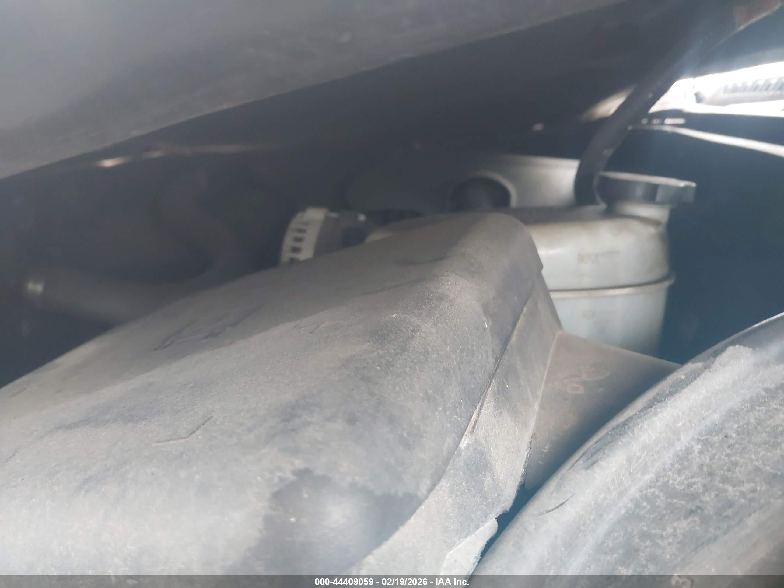 CHEVROLET SILVERADO image 10