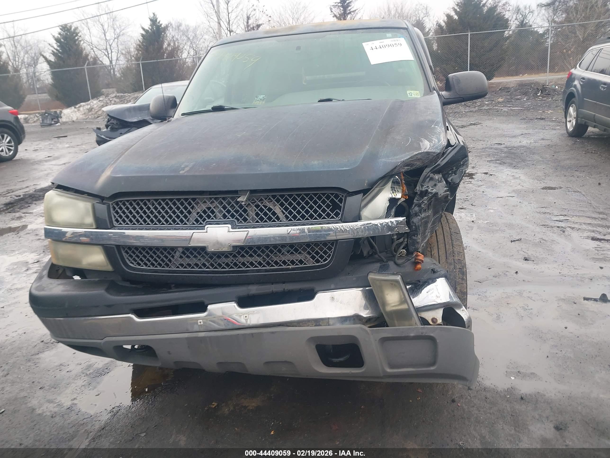 CHEVROLET SILVERADO image 6