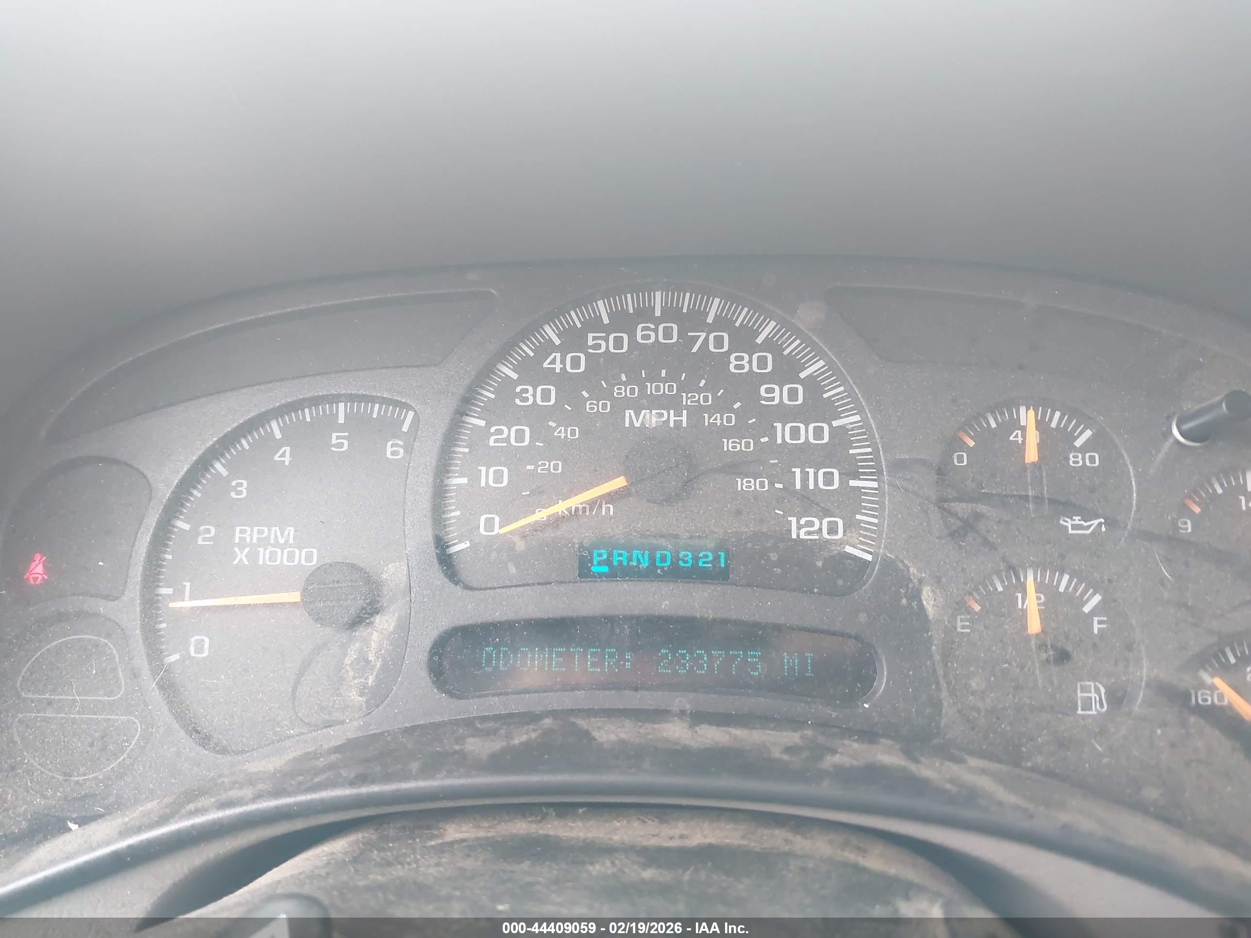CHEVROLET SILVERADO image 7
