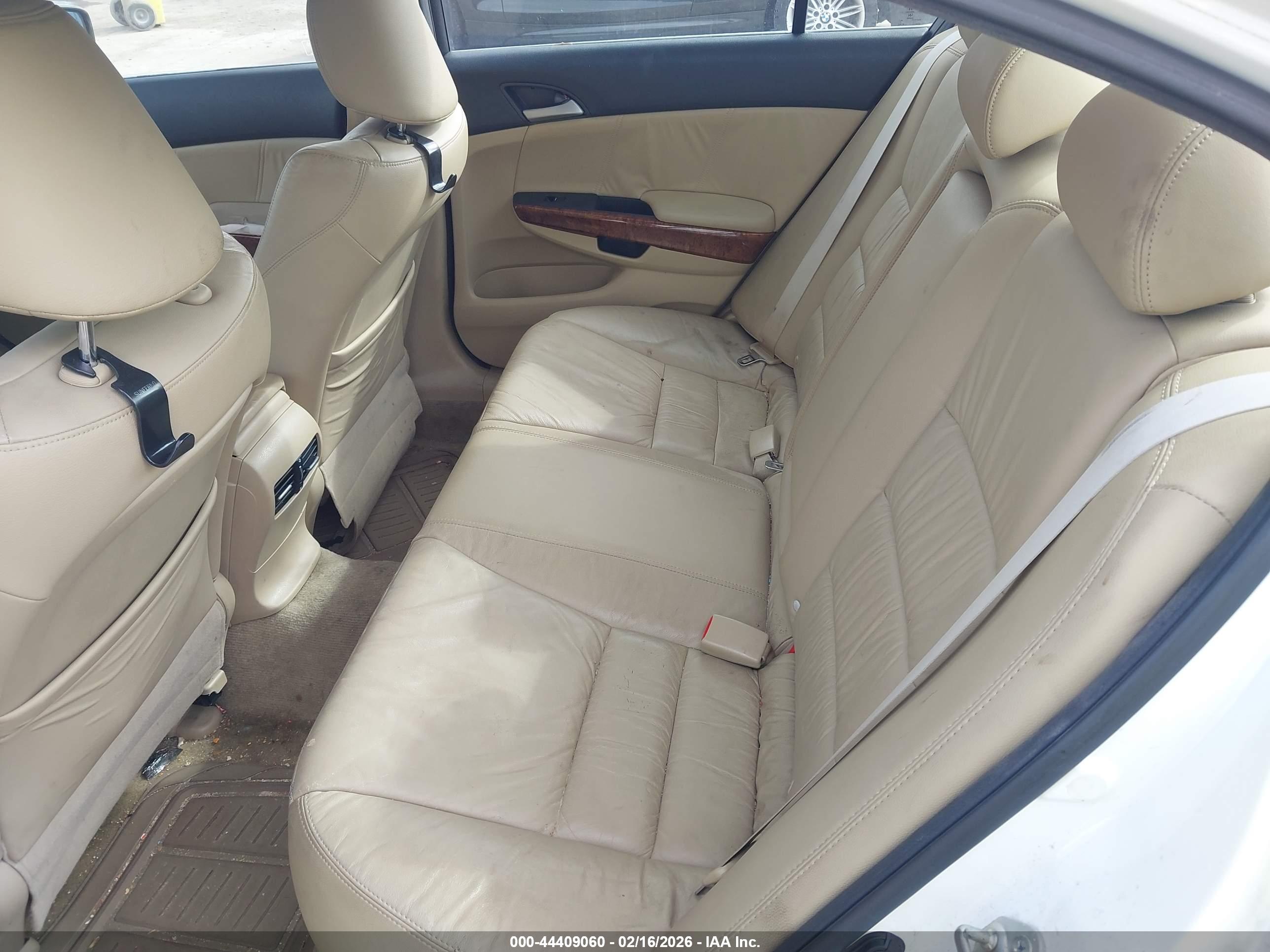 HONDA ACCORD image 8