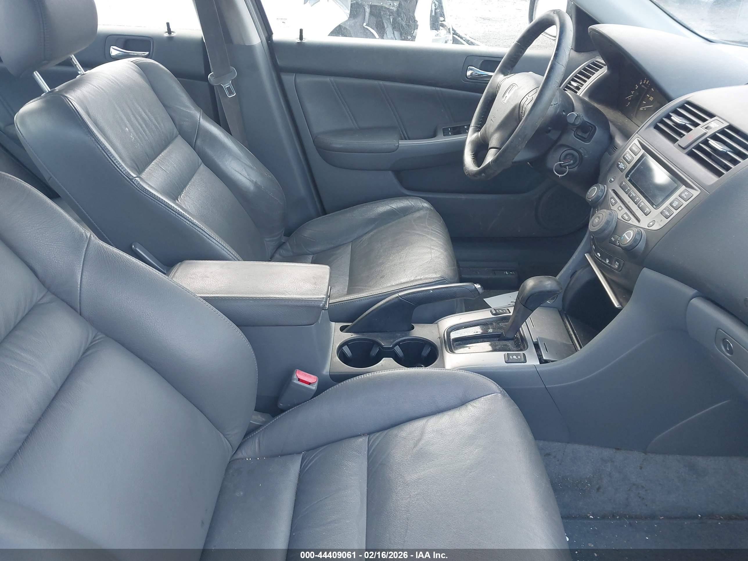 HONDA ACCORD image 5