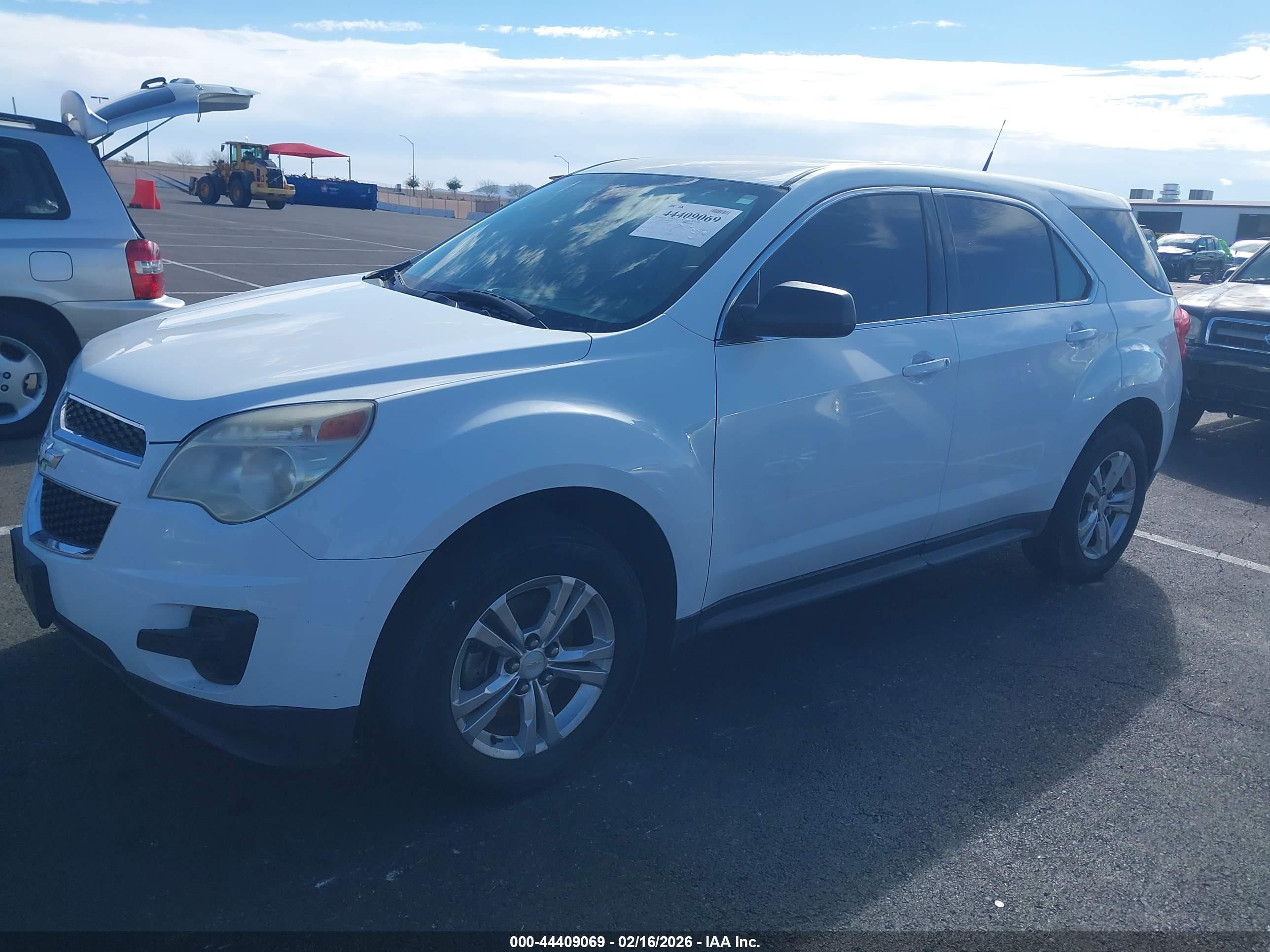 CHEVROLET EQUINOX image 2
