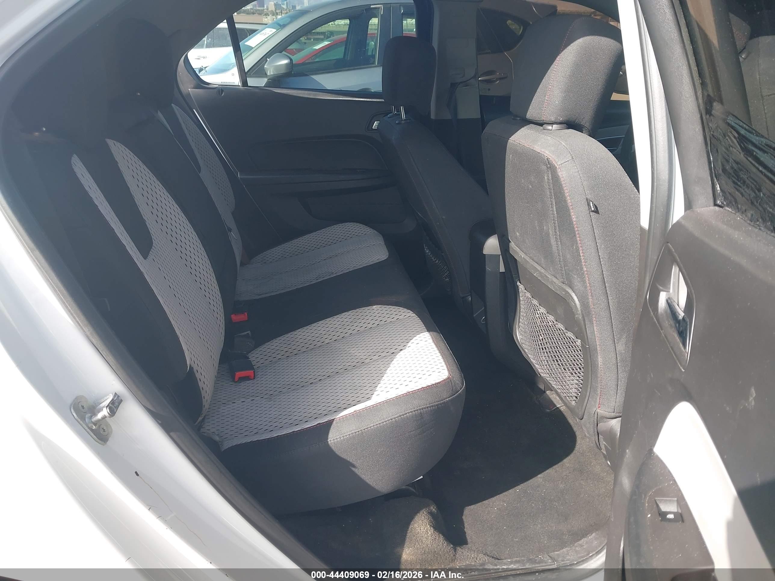 CHEVROLET EQUINOX image 8