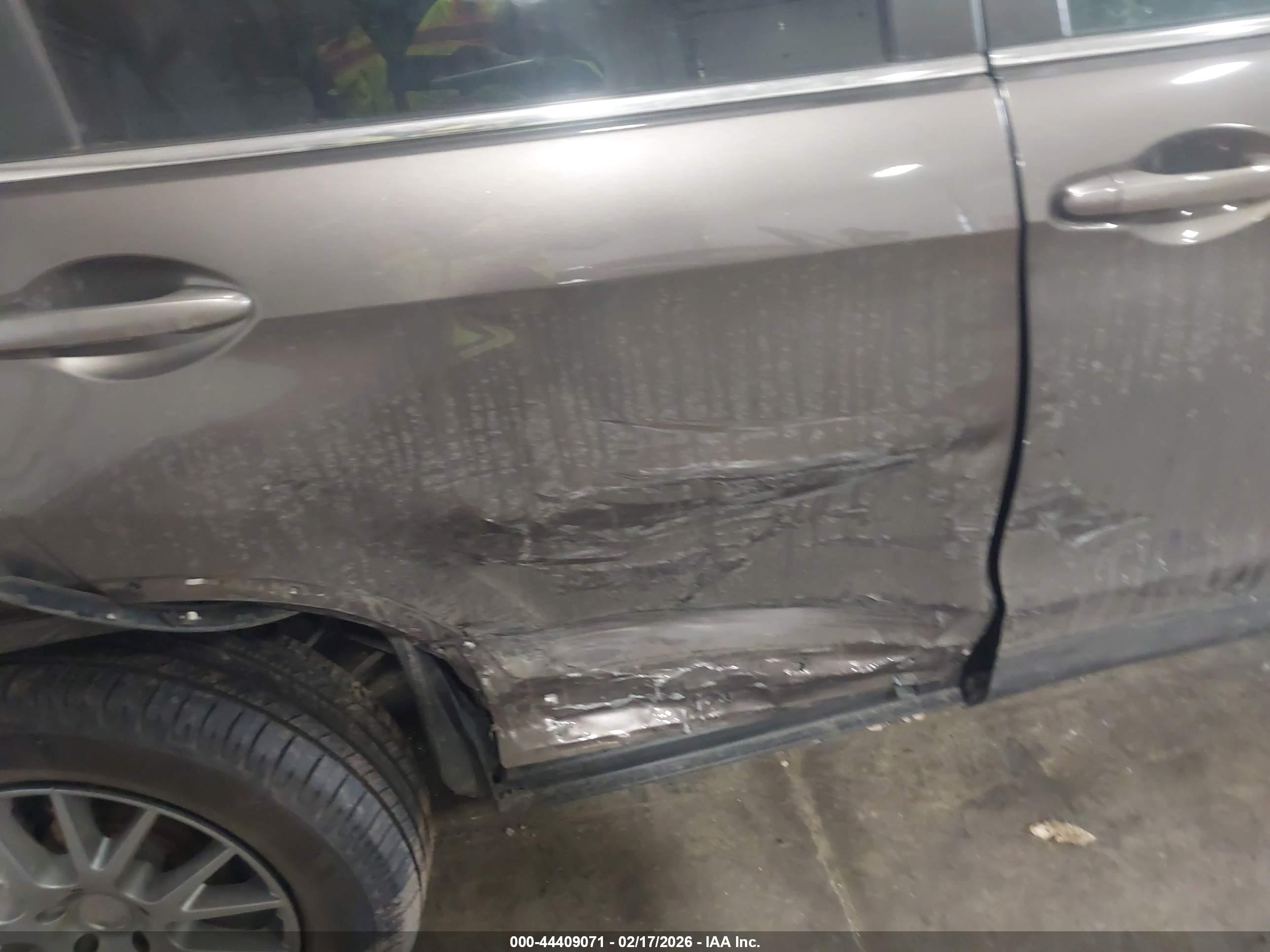 HONDA CR-V image 6