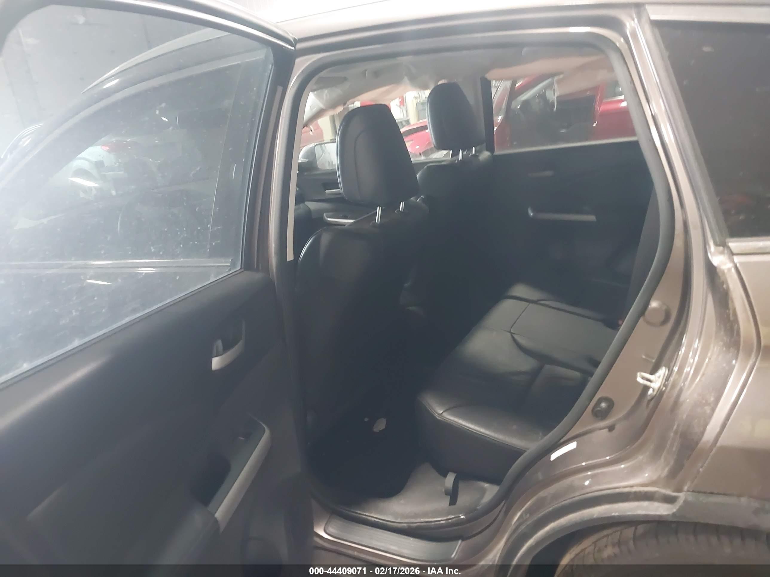 HONDA CR-V image 8
