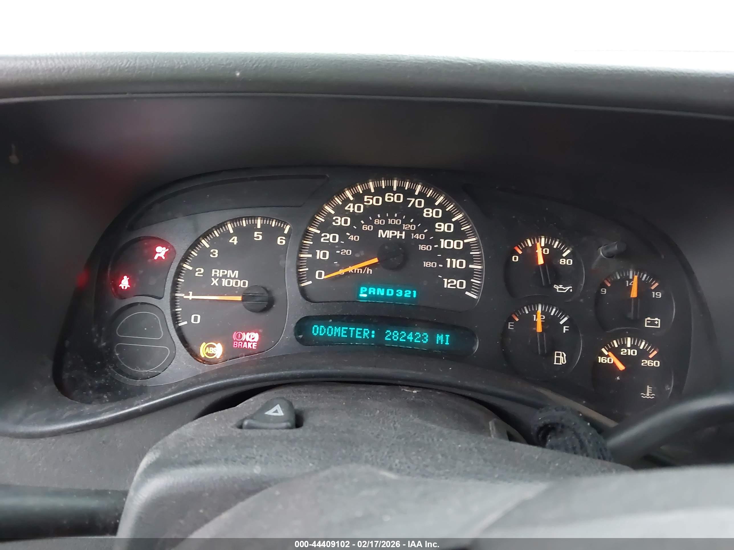 CHEVROLET TAHOE image 7