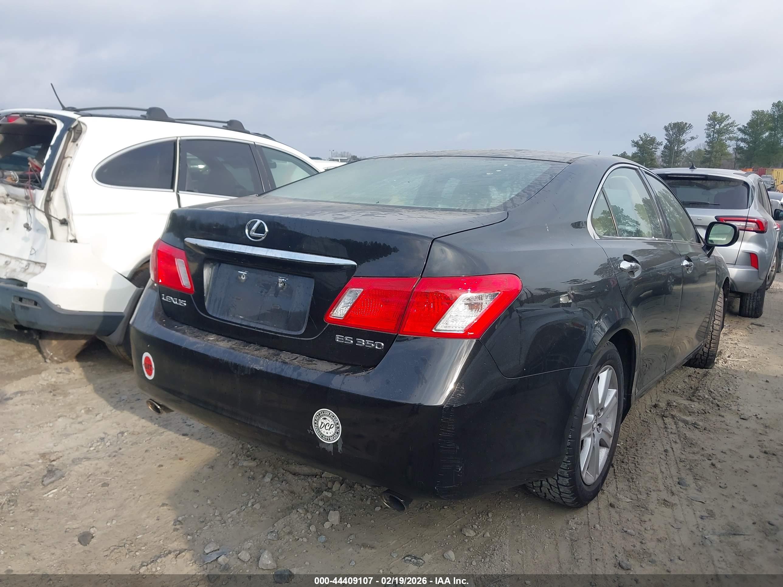 LEXUS ES image 4