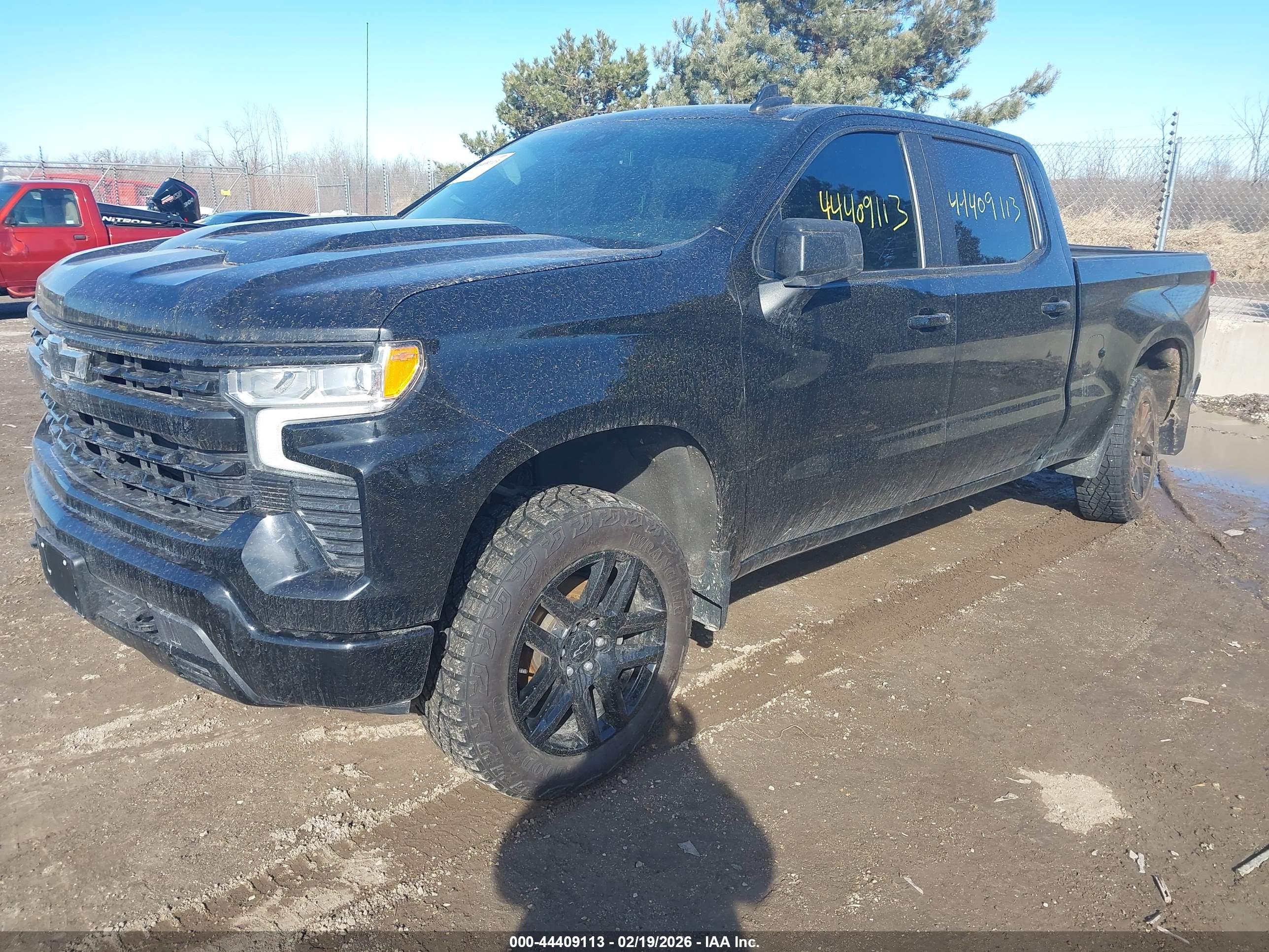 CHEVROLET SILVERADO image 2