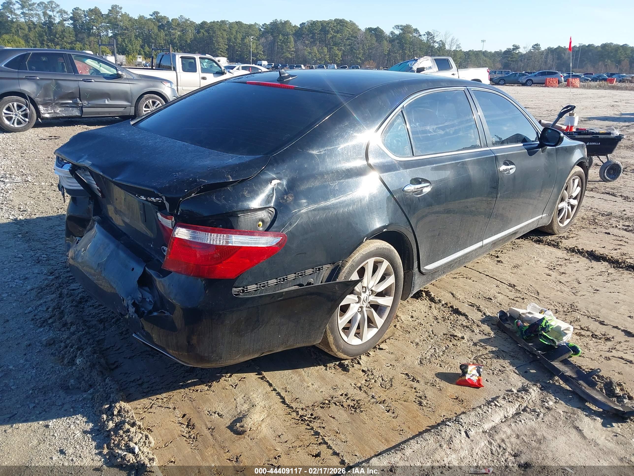LEXUS LS image 4