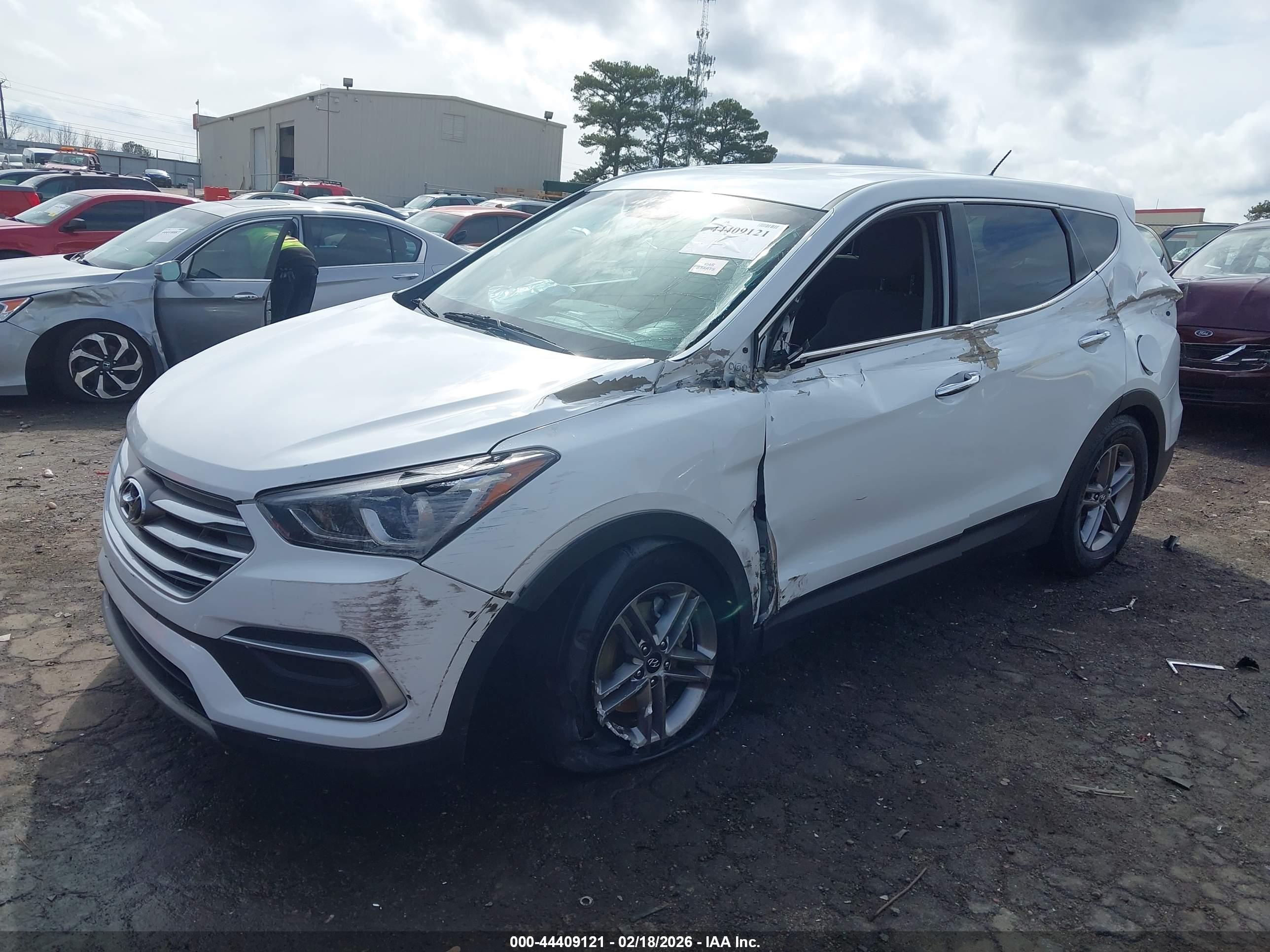 HYUNDAI SANTA image 2