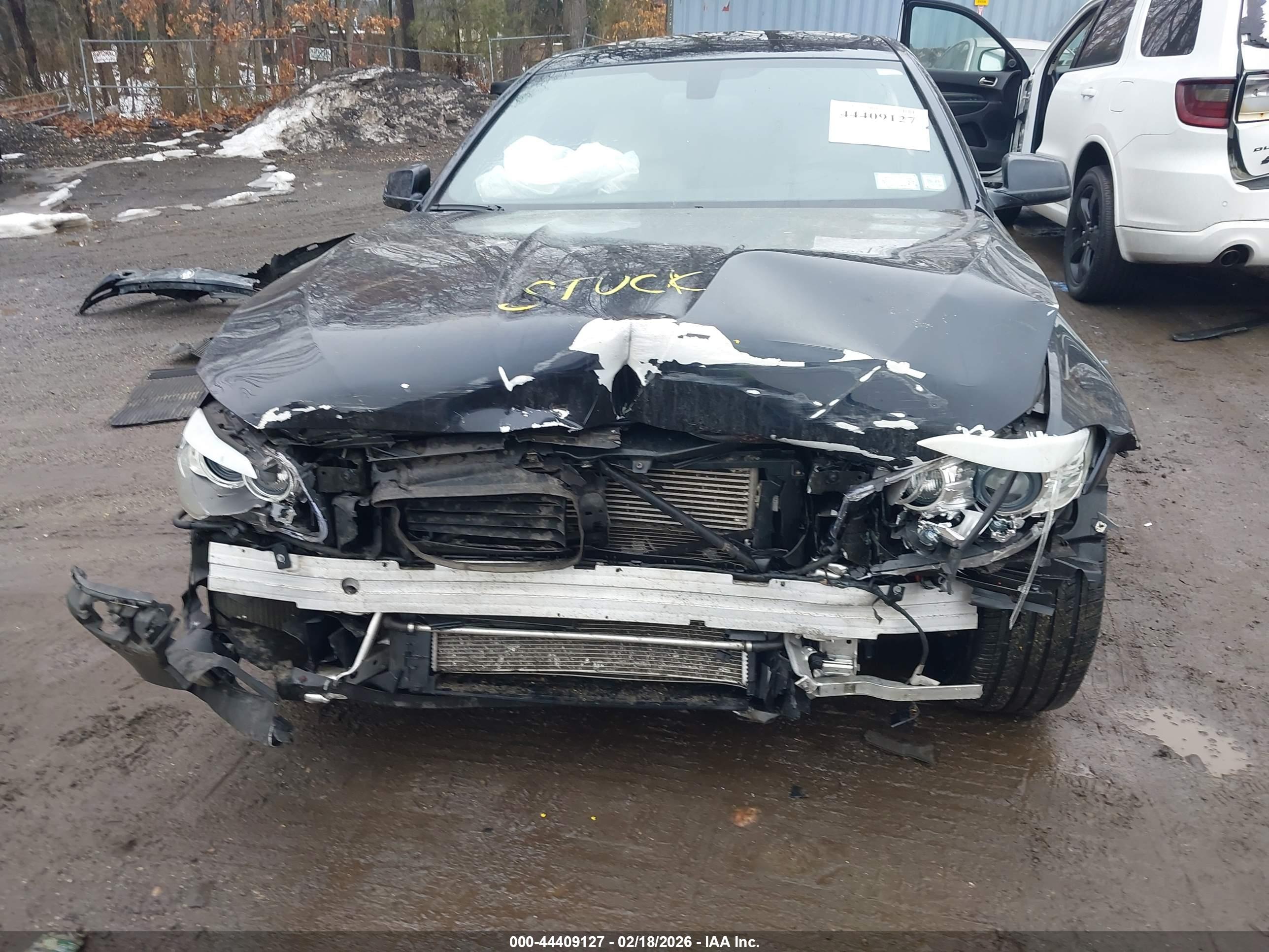 BMW 550I image 6