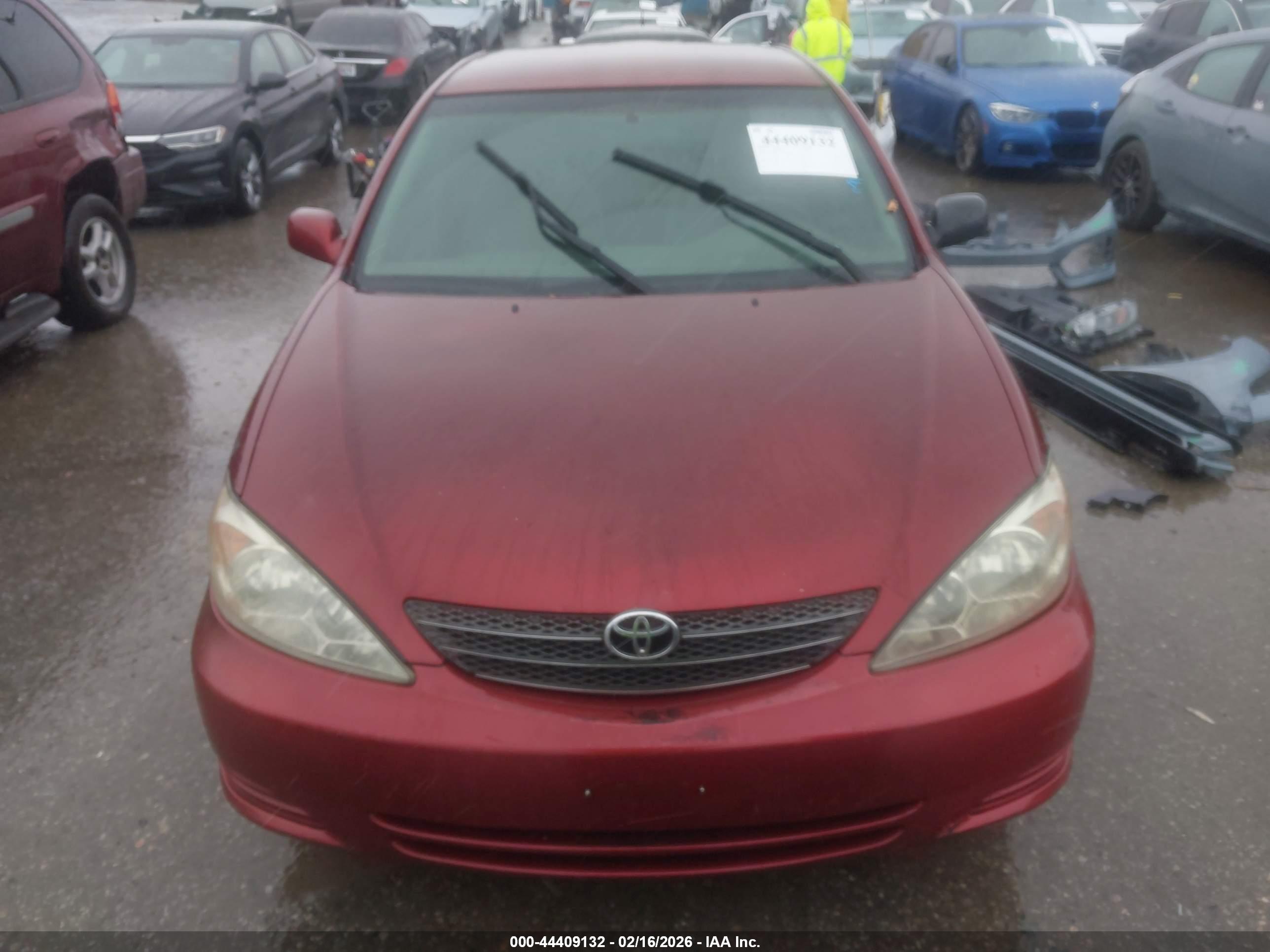 TOYOTA CAMRY image 6