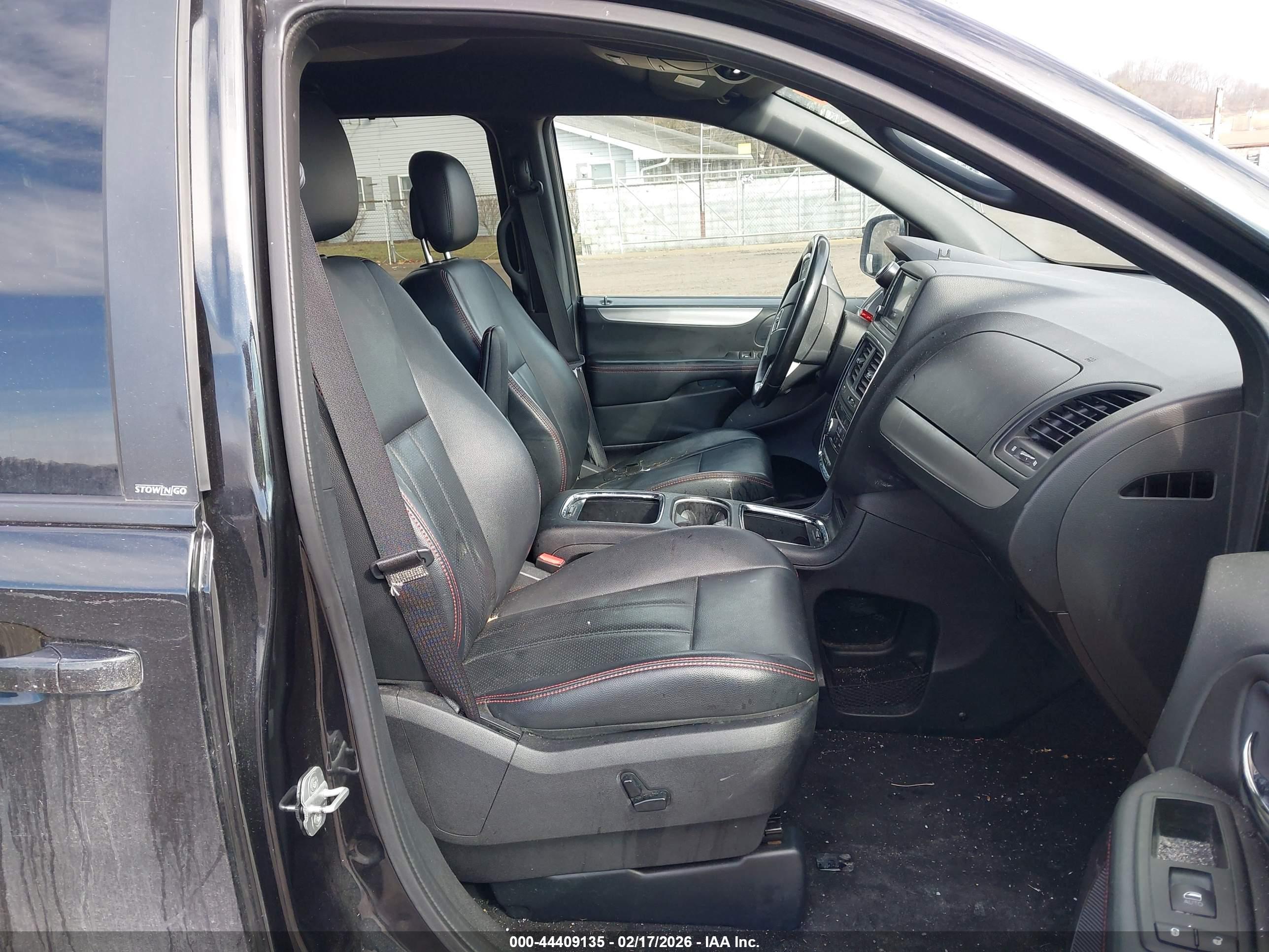DODGE GRAND image 5