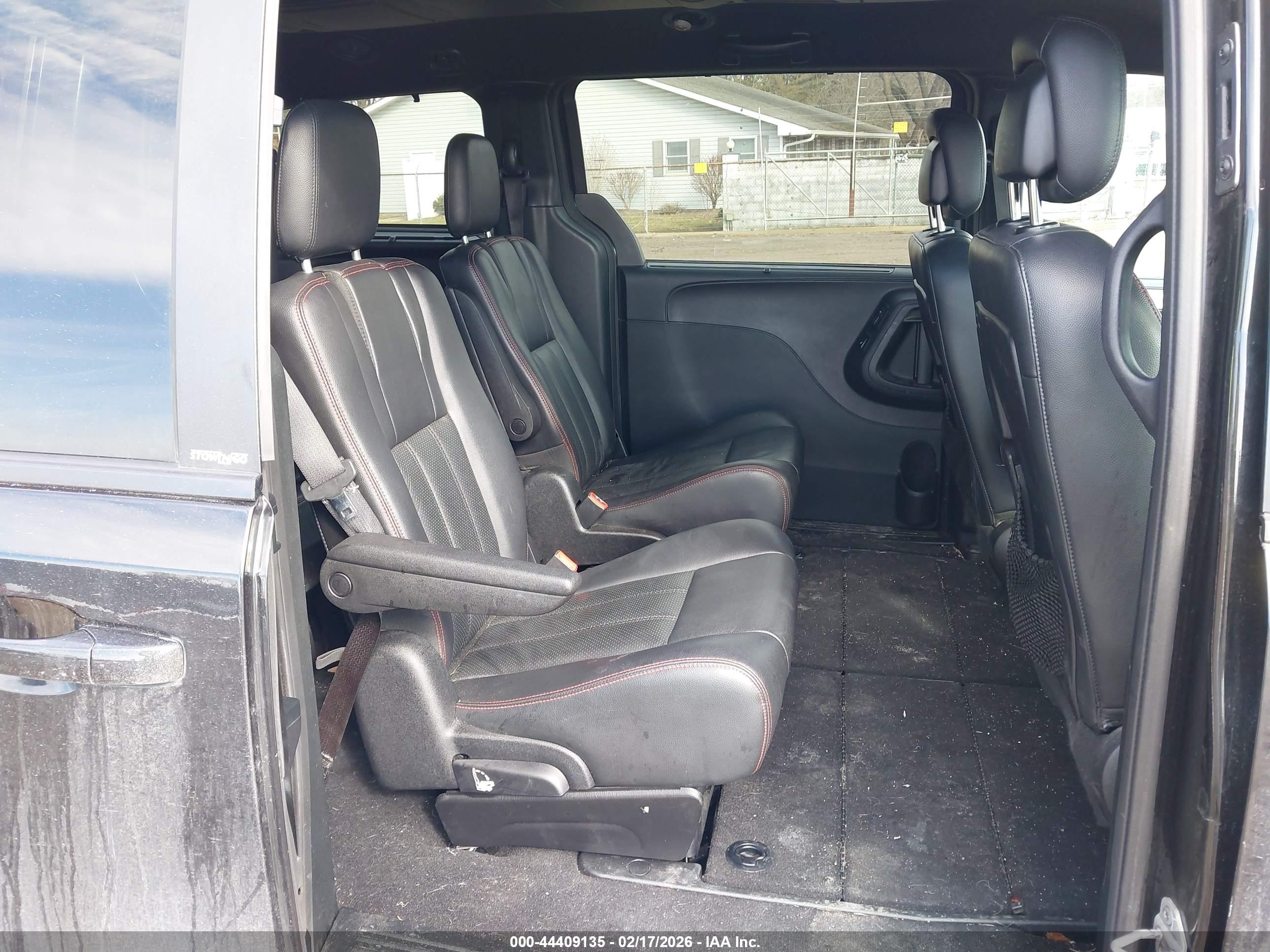 DODGE GRAND image 8