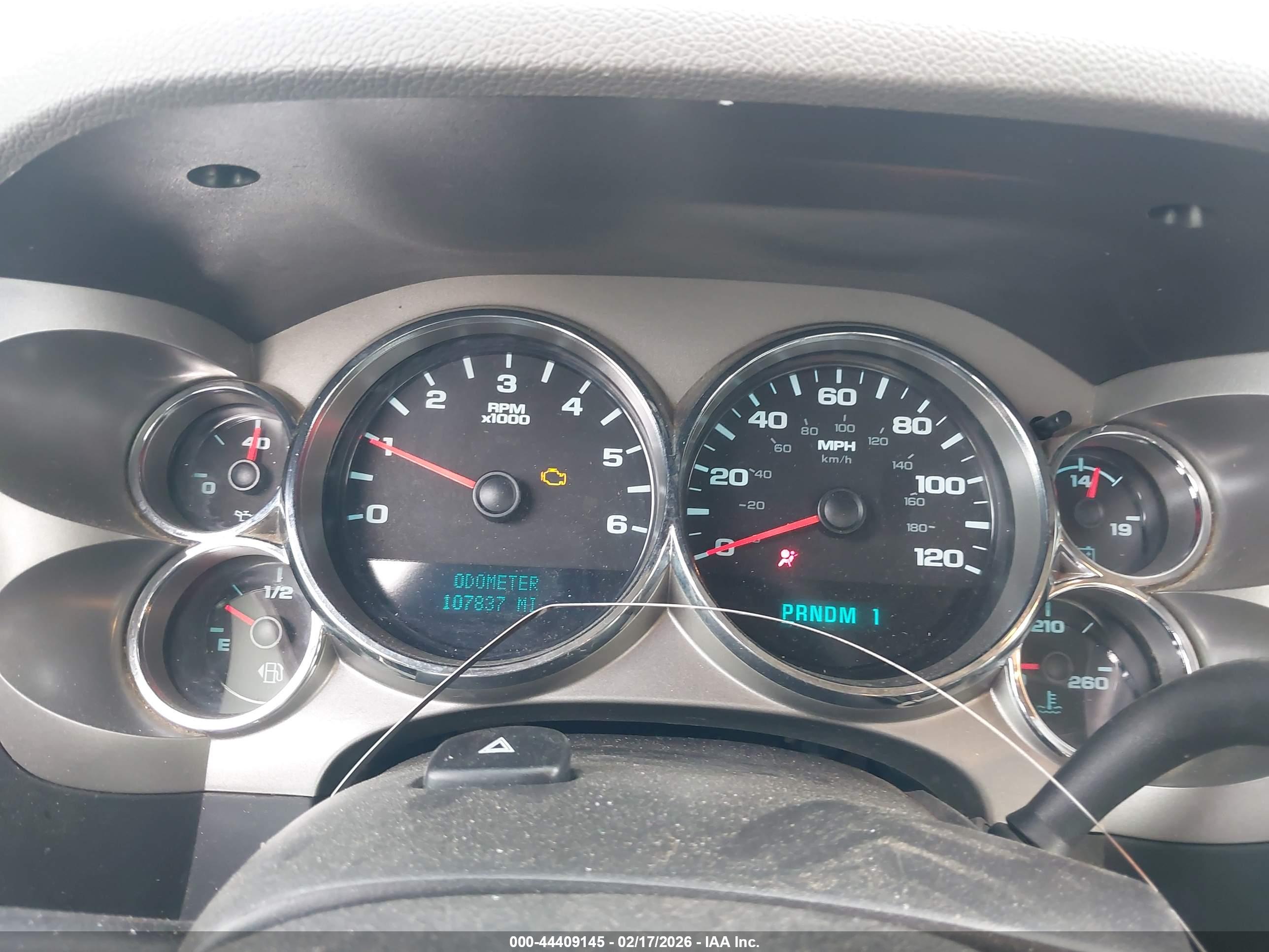 CHEVROLET SILVERADO image 7