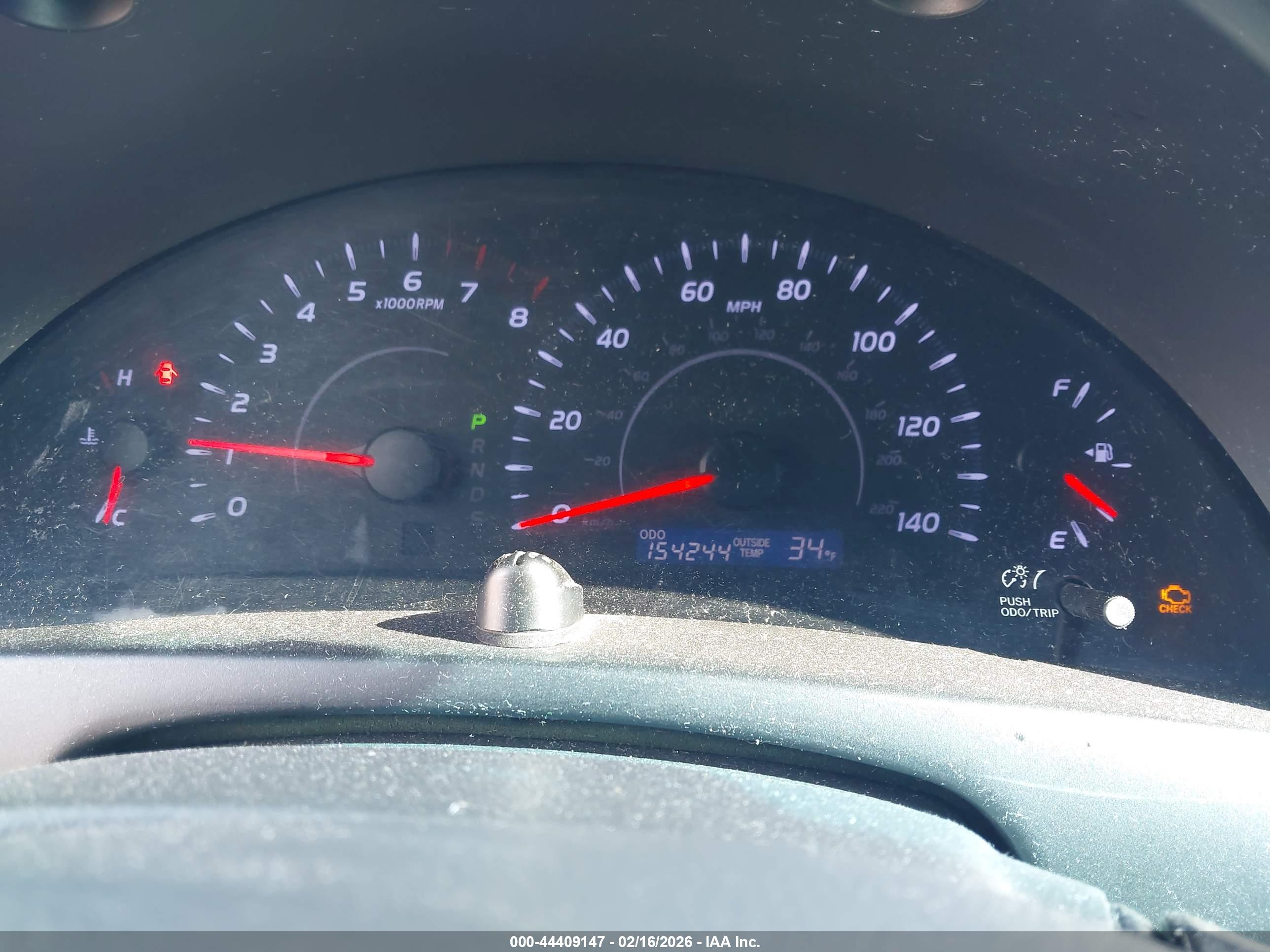 TOYOTA CAMRY image 7