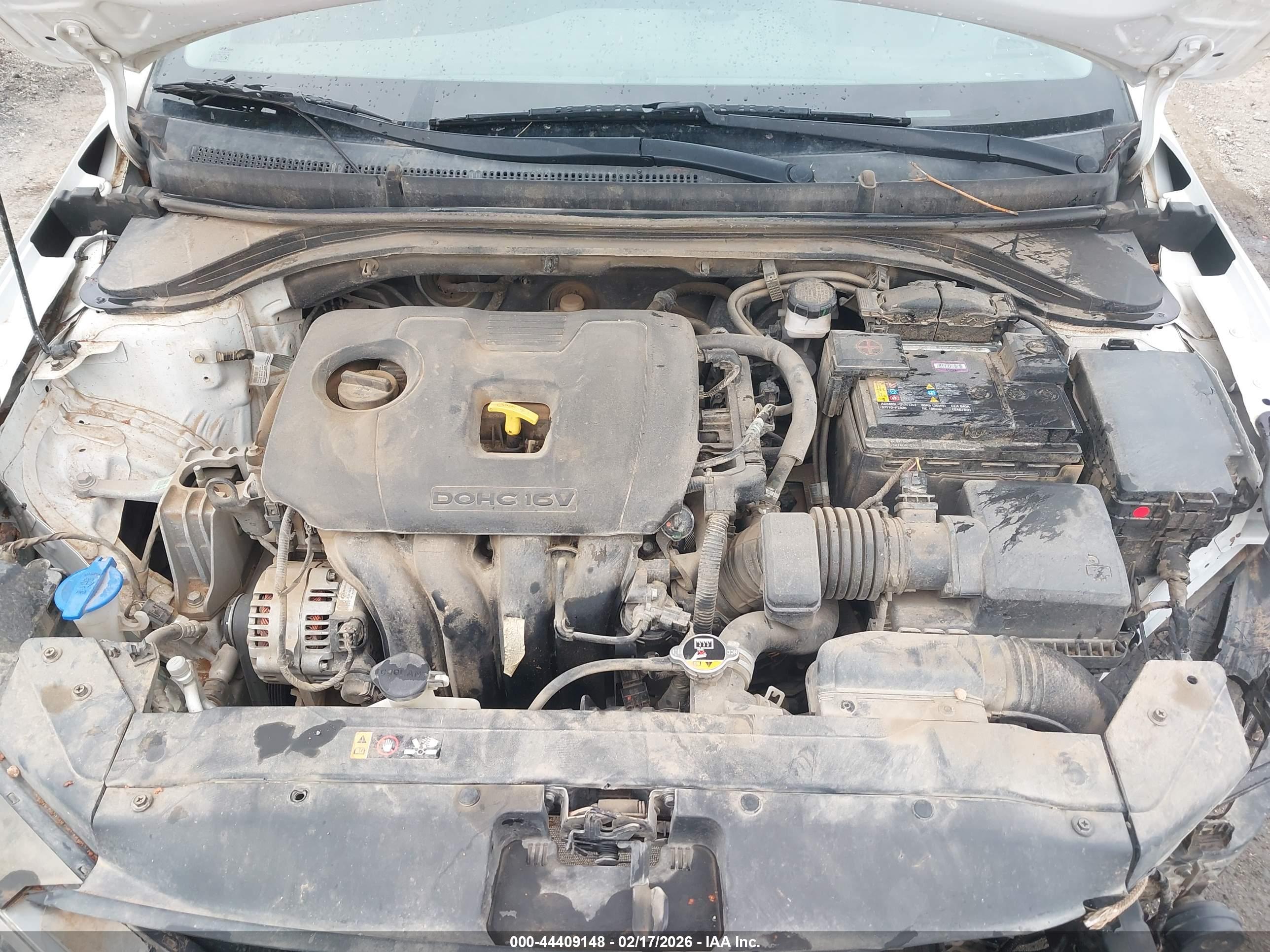 HYUNDAI ELANTRA image 10