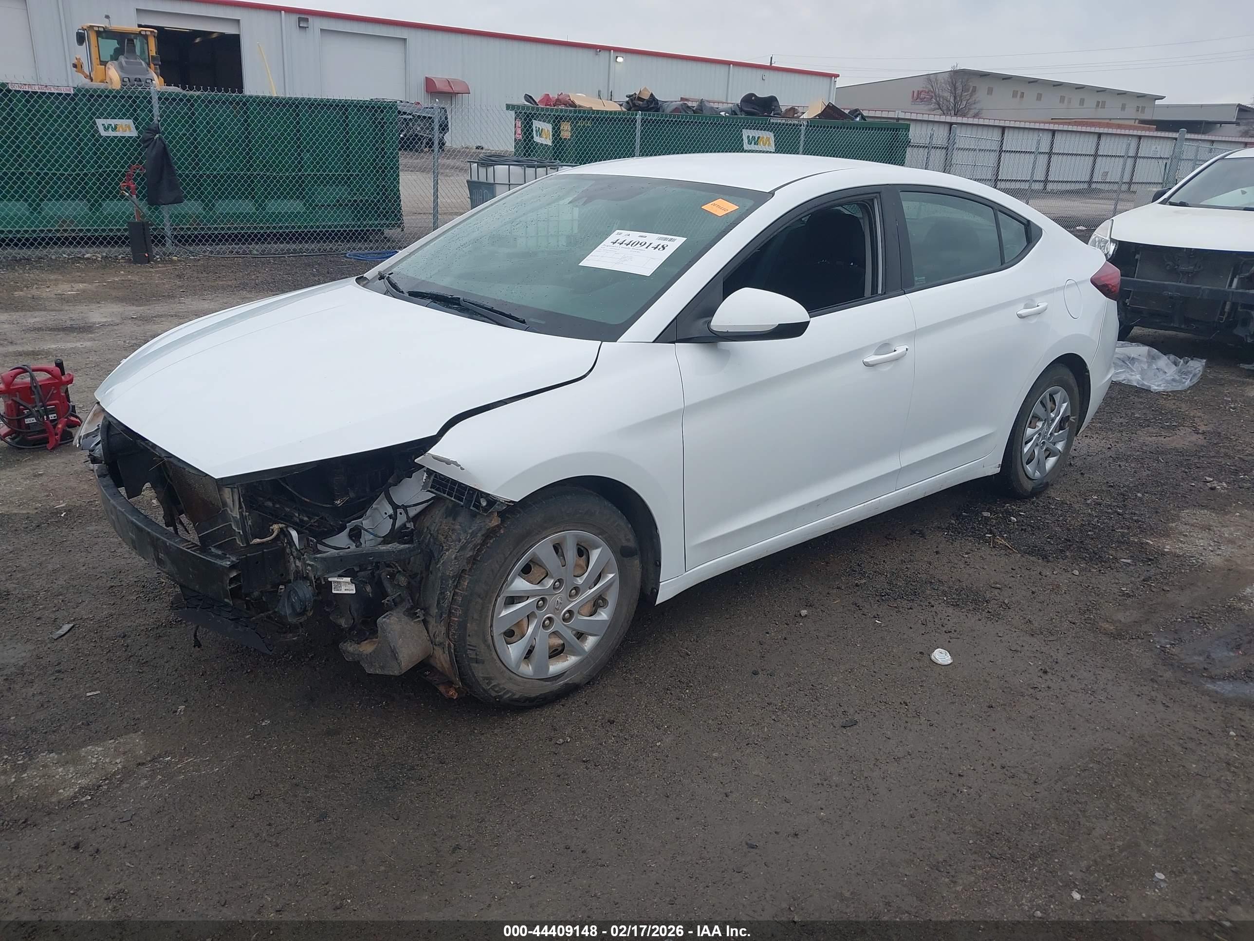 HYUNDAI ELANTRA image 2