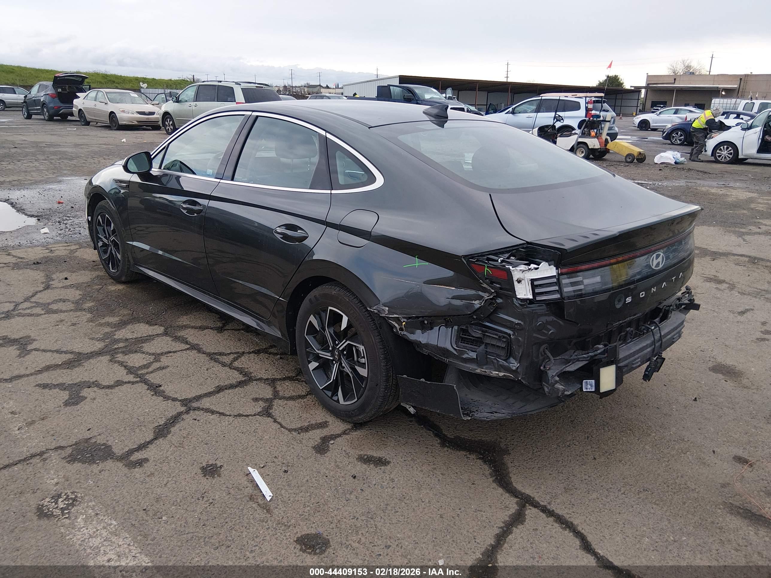 HYUNDAI SONATA image 3