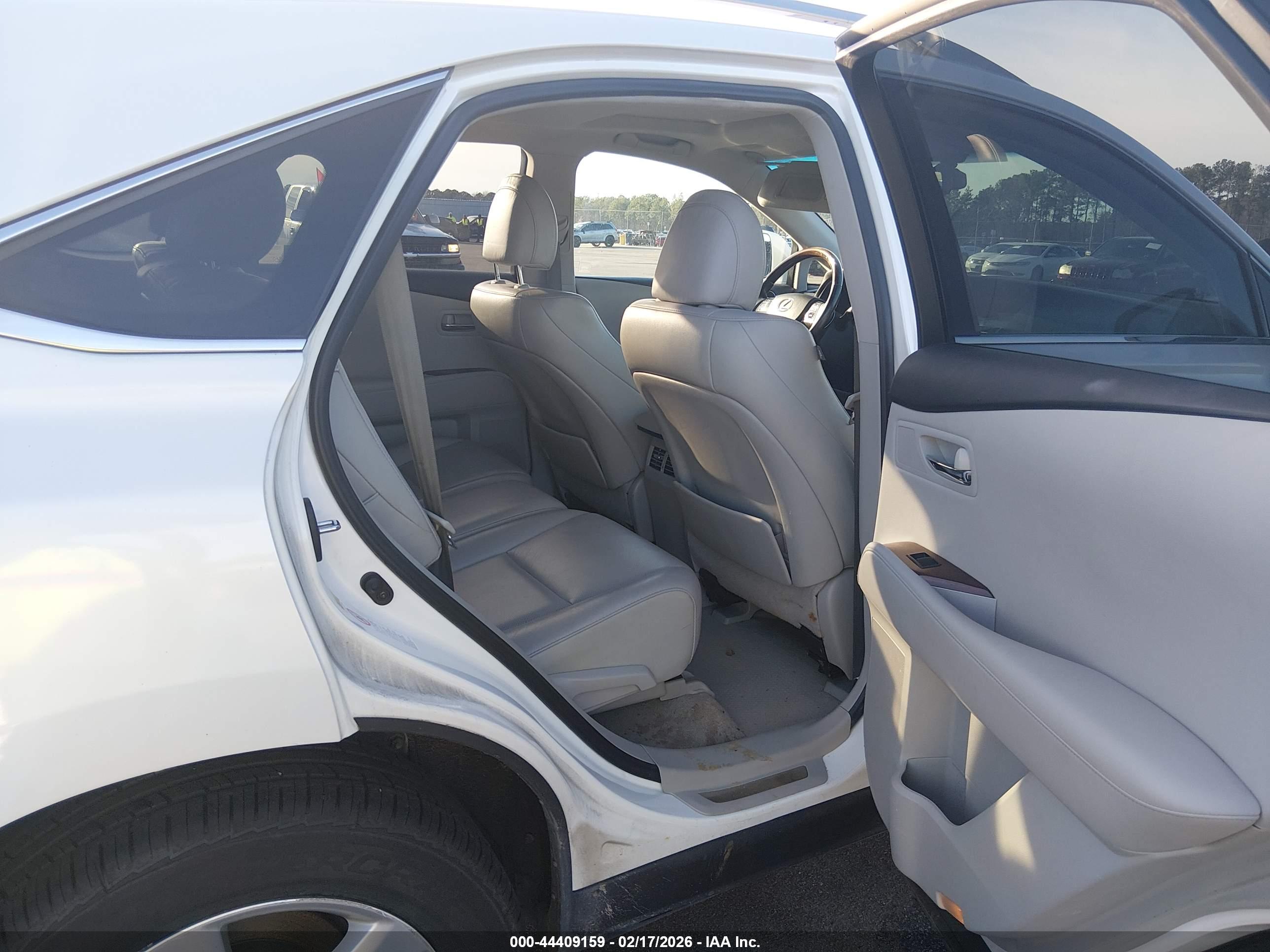 LEXUS RX image 8