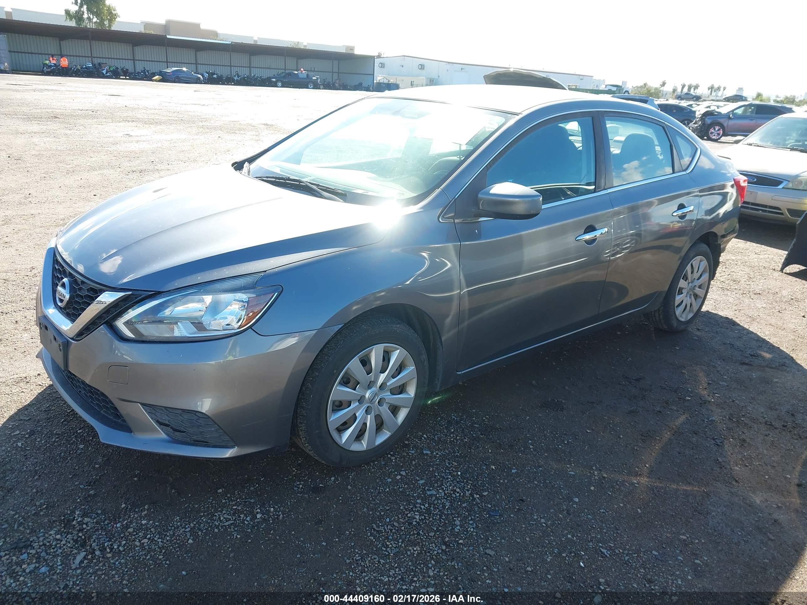 NISSAN SENTRA image 2