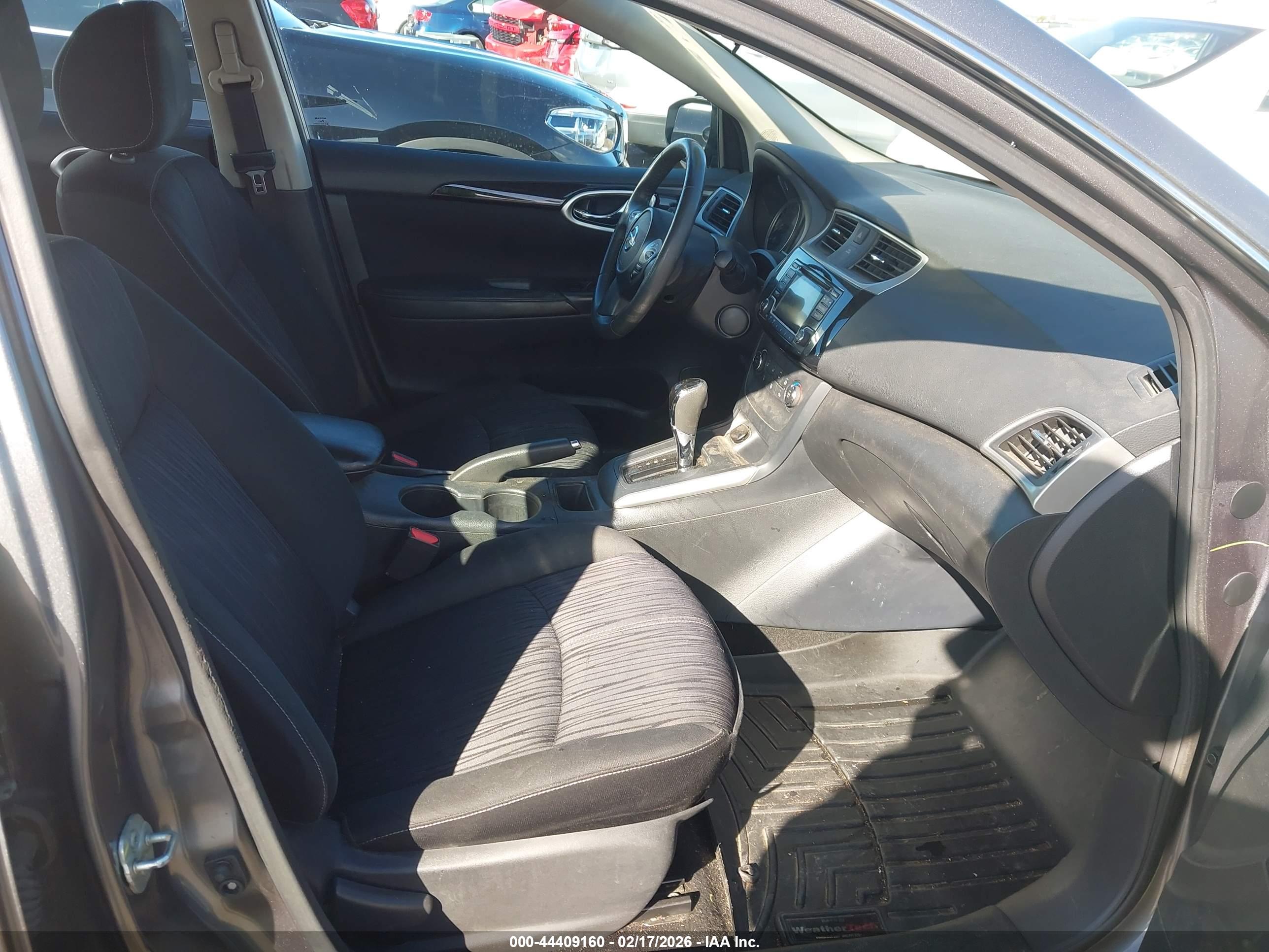 NISSAN SENTRA image 5