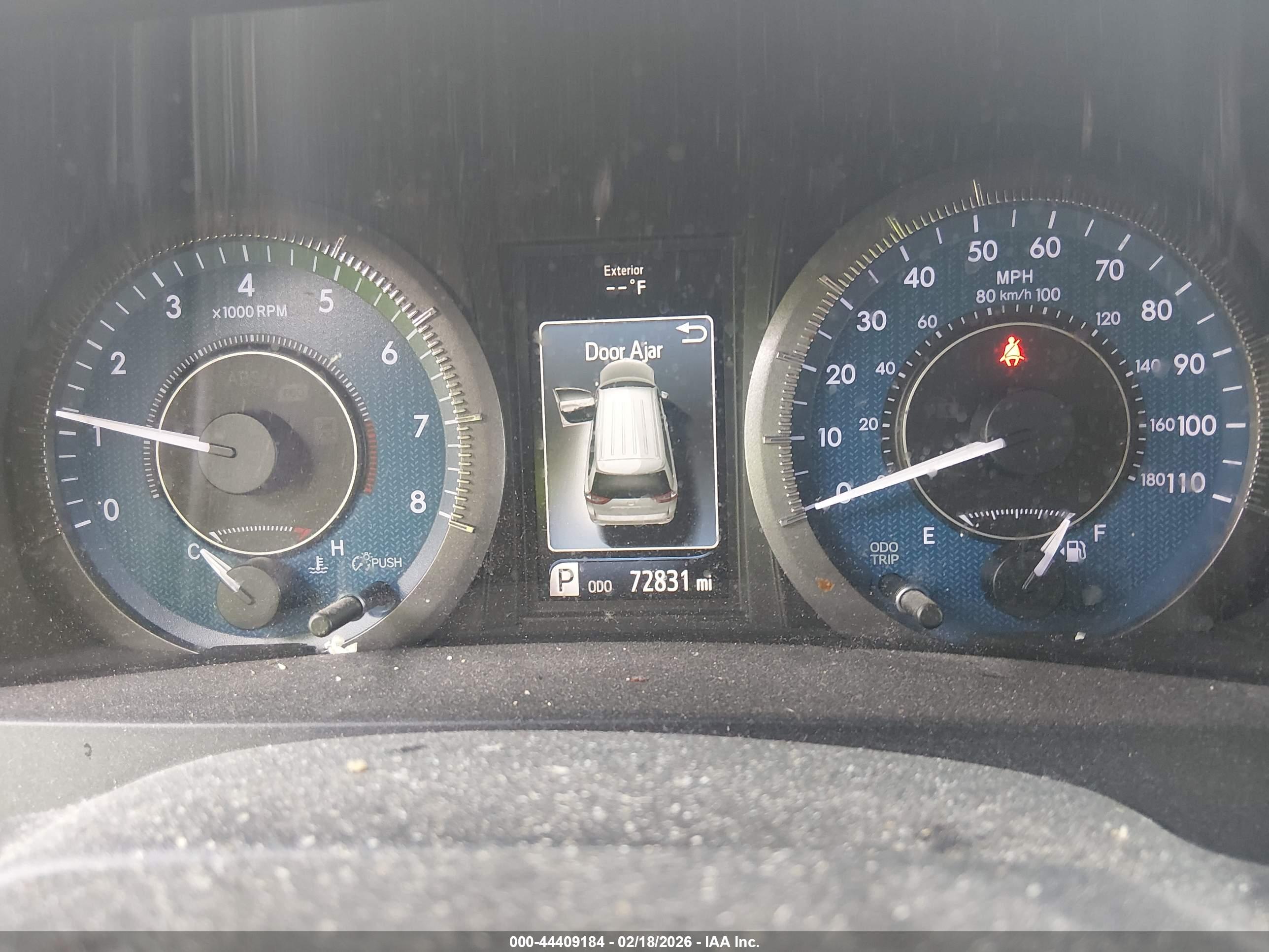 TOYOTA SIENNA image 7