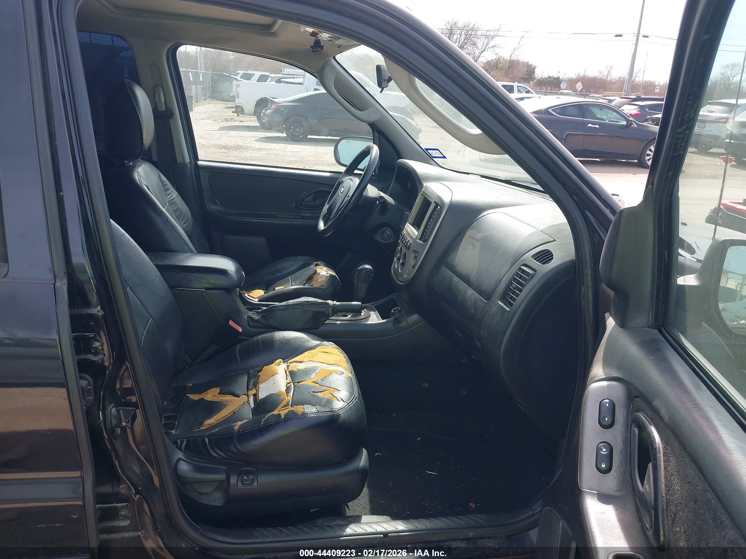 FORD ESCAPE image 5