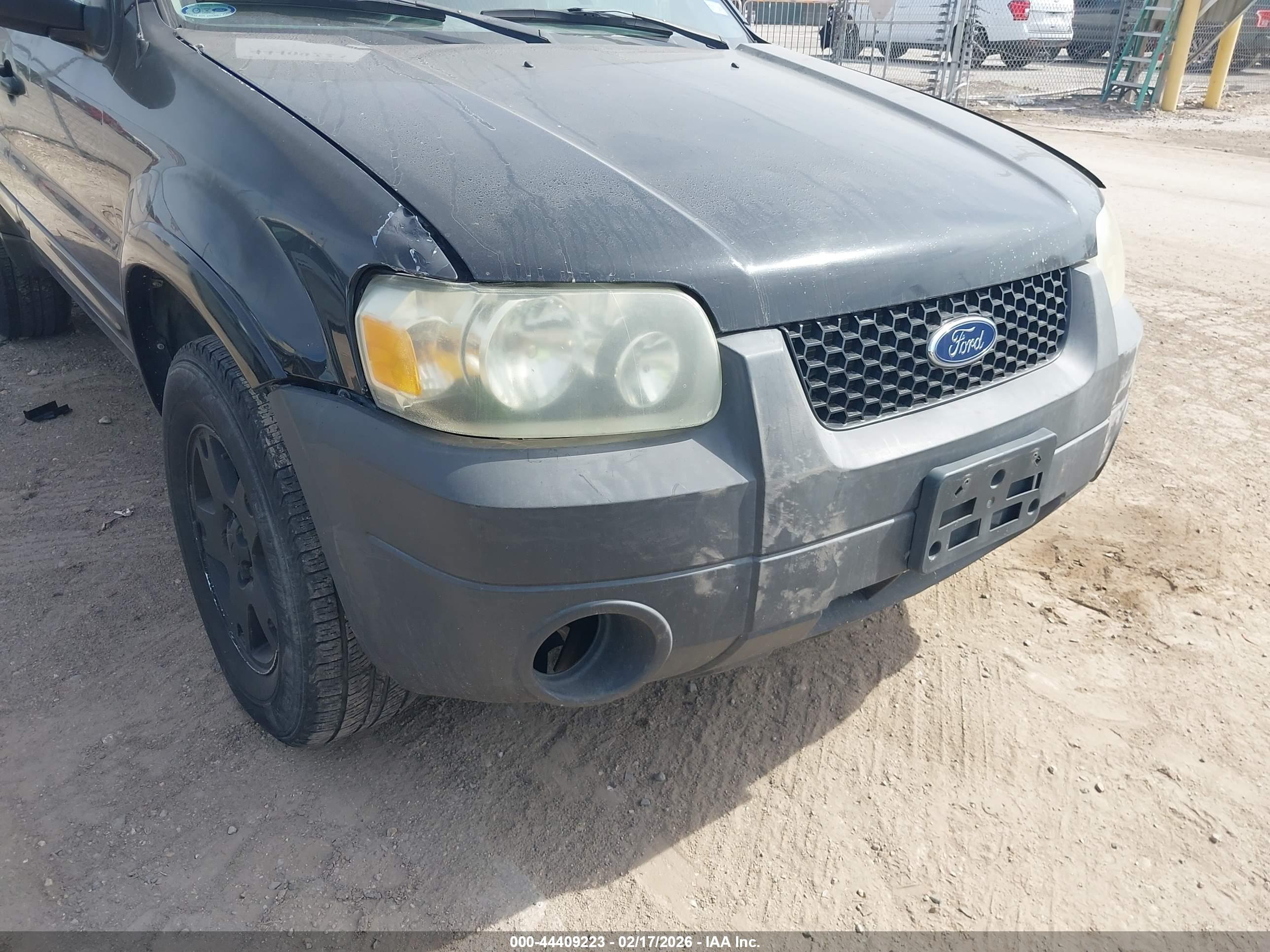 FORD ESCAPE image 6