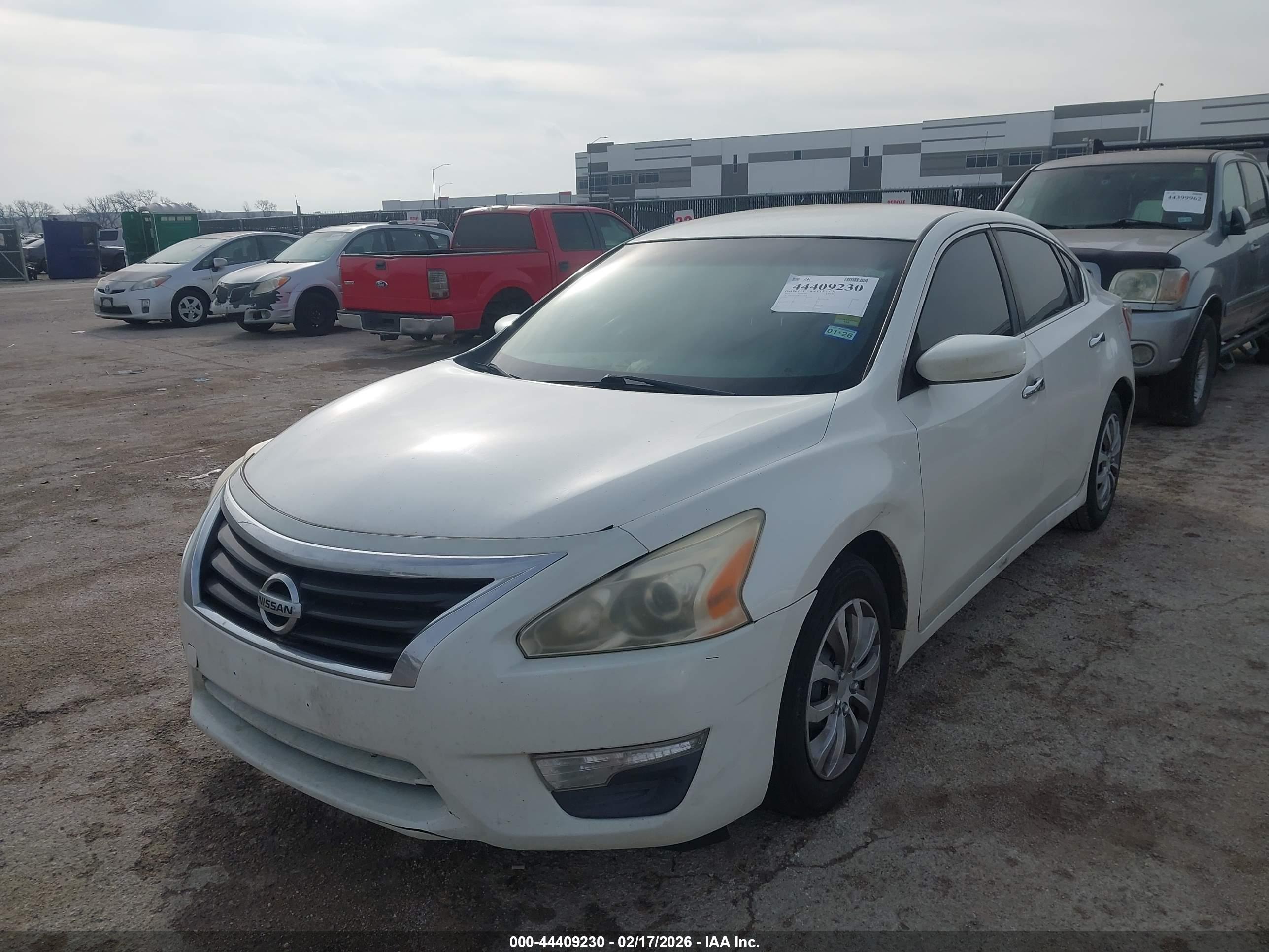 NISSAN ALTIMA image 2