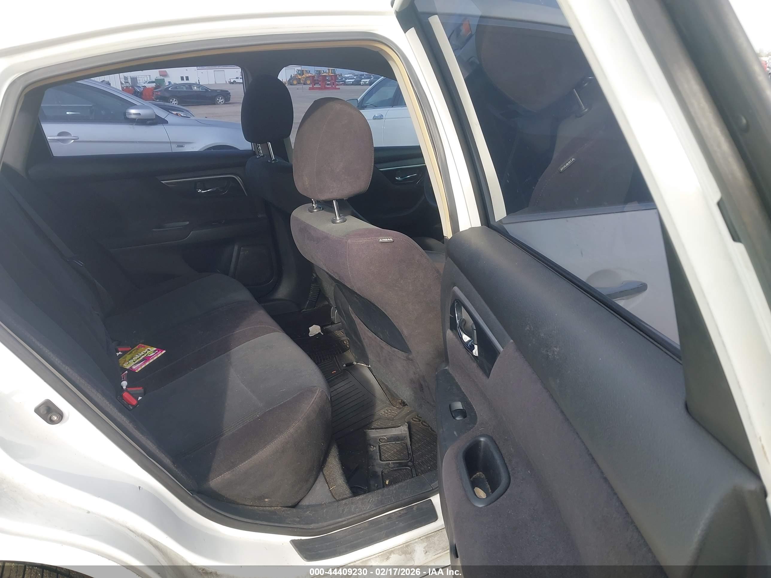 NISSAN ALTIMA image 8