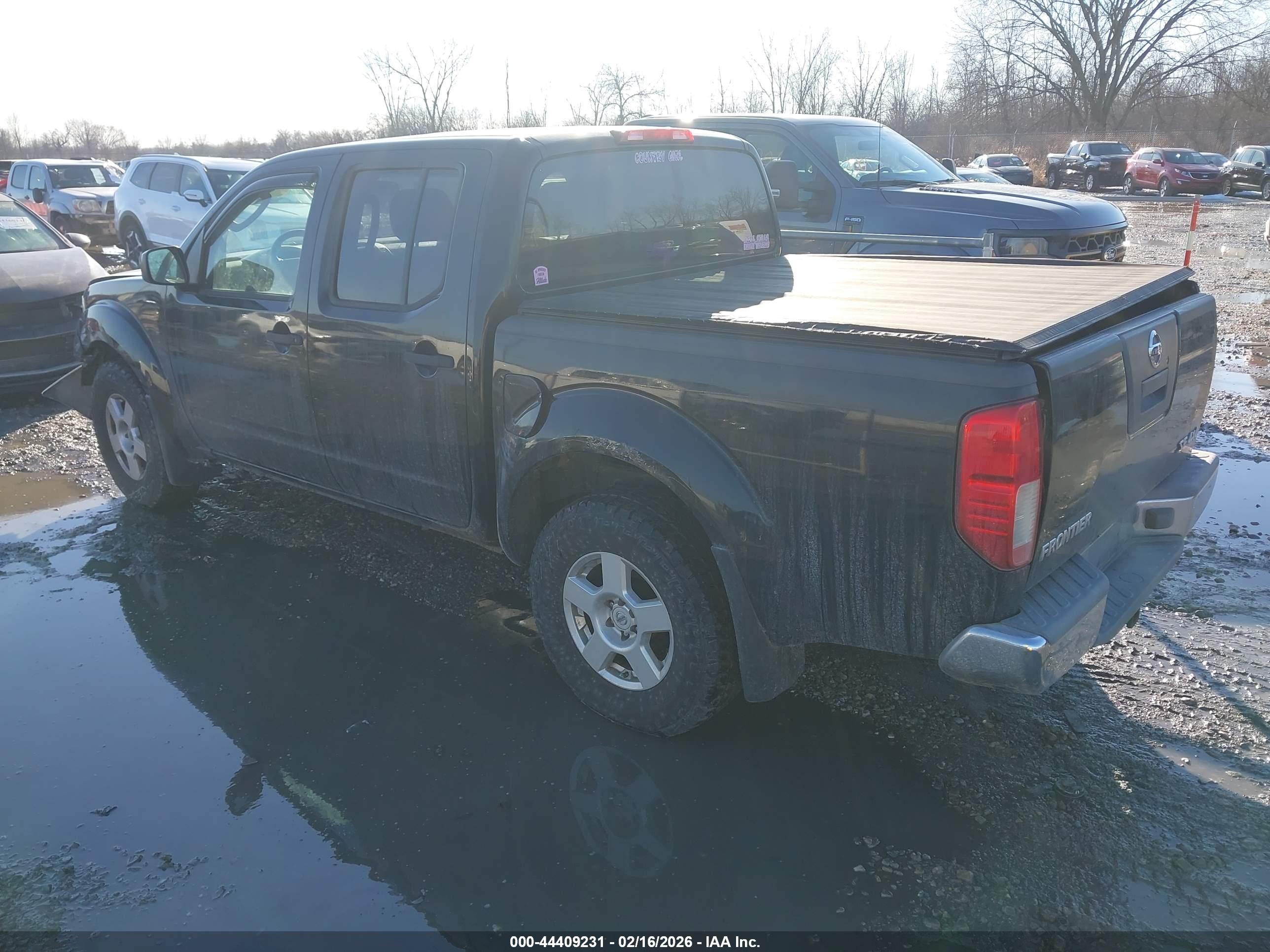 NISSAN FRONTIER image 3