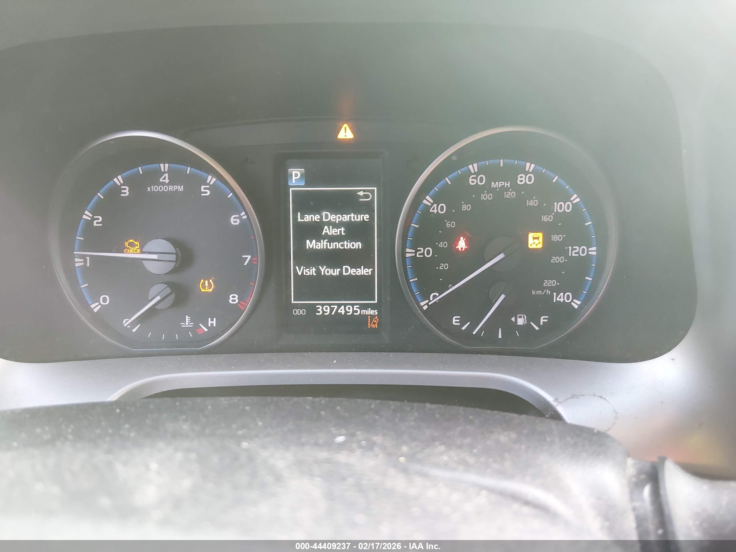 TOYOTA RAV4 image 7