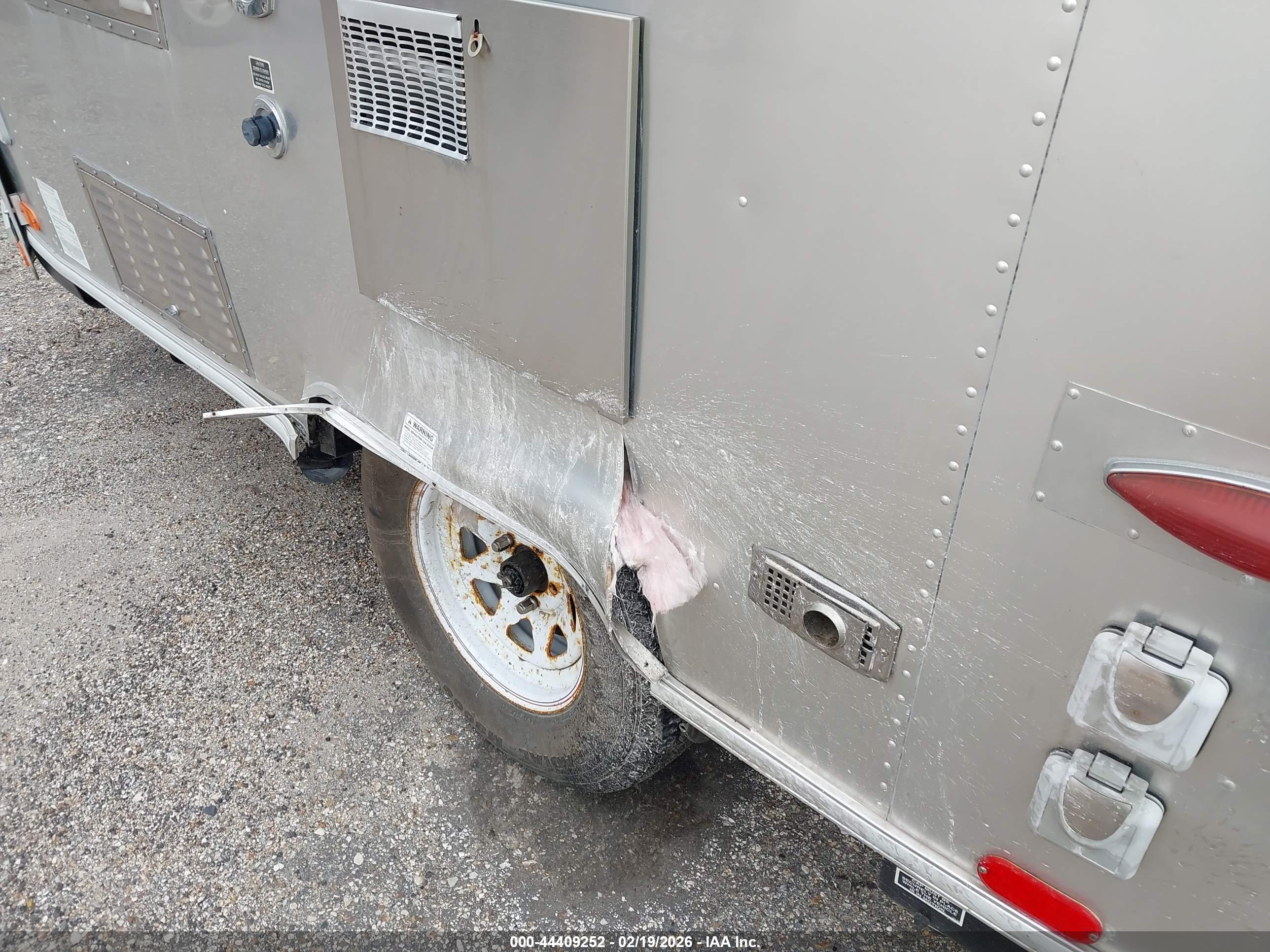 AIRSTREAM BAMBI image 6